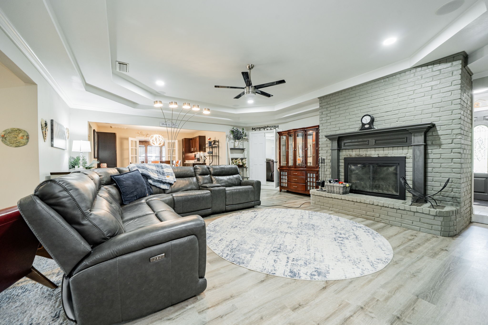 434 E Bluff Road