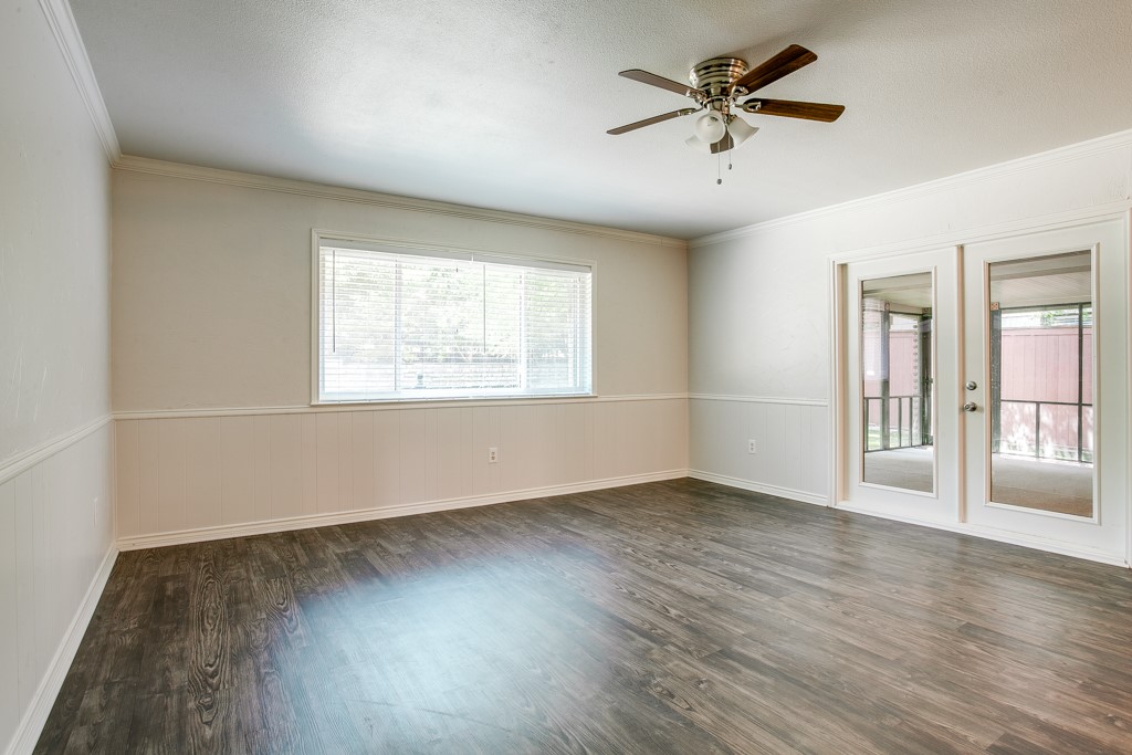 5807 Yacht Club Drive