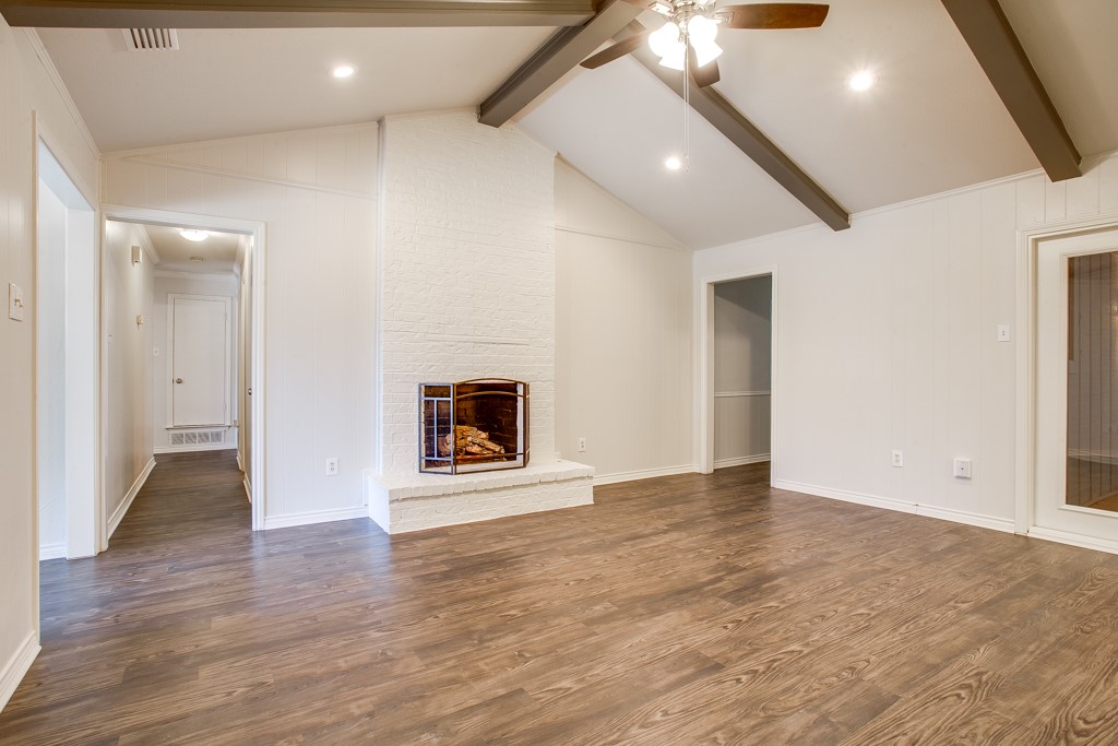 5807 Yacht Club Drive