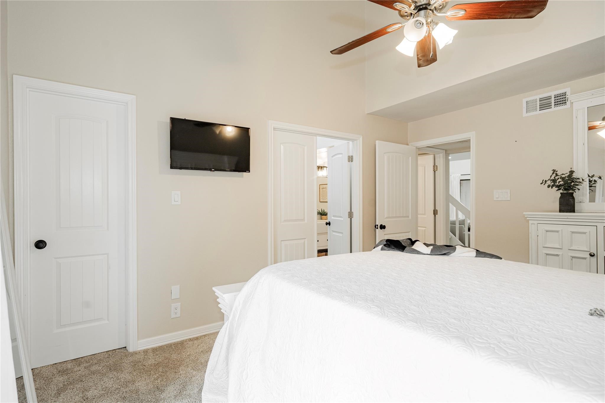 1124 Signal Ridge Place