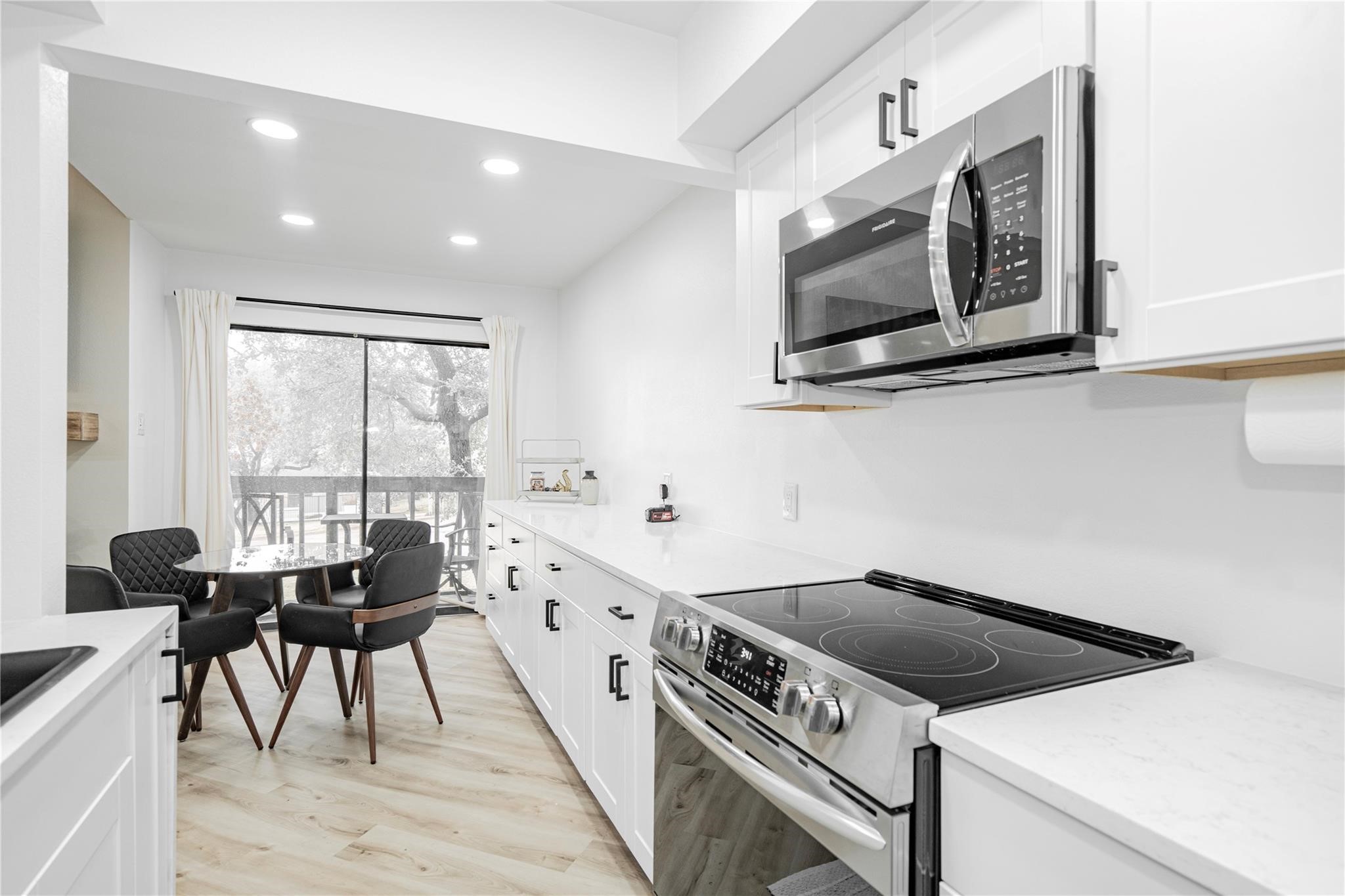 1124 Signal Ridge Place