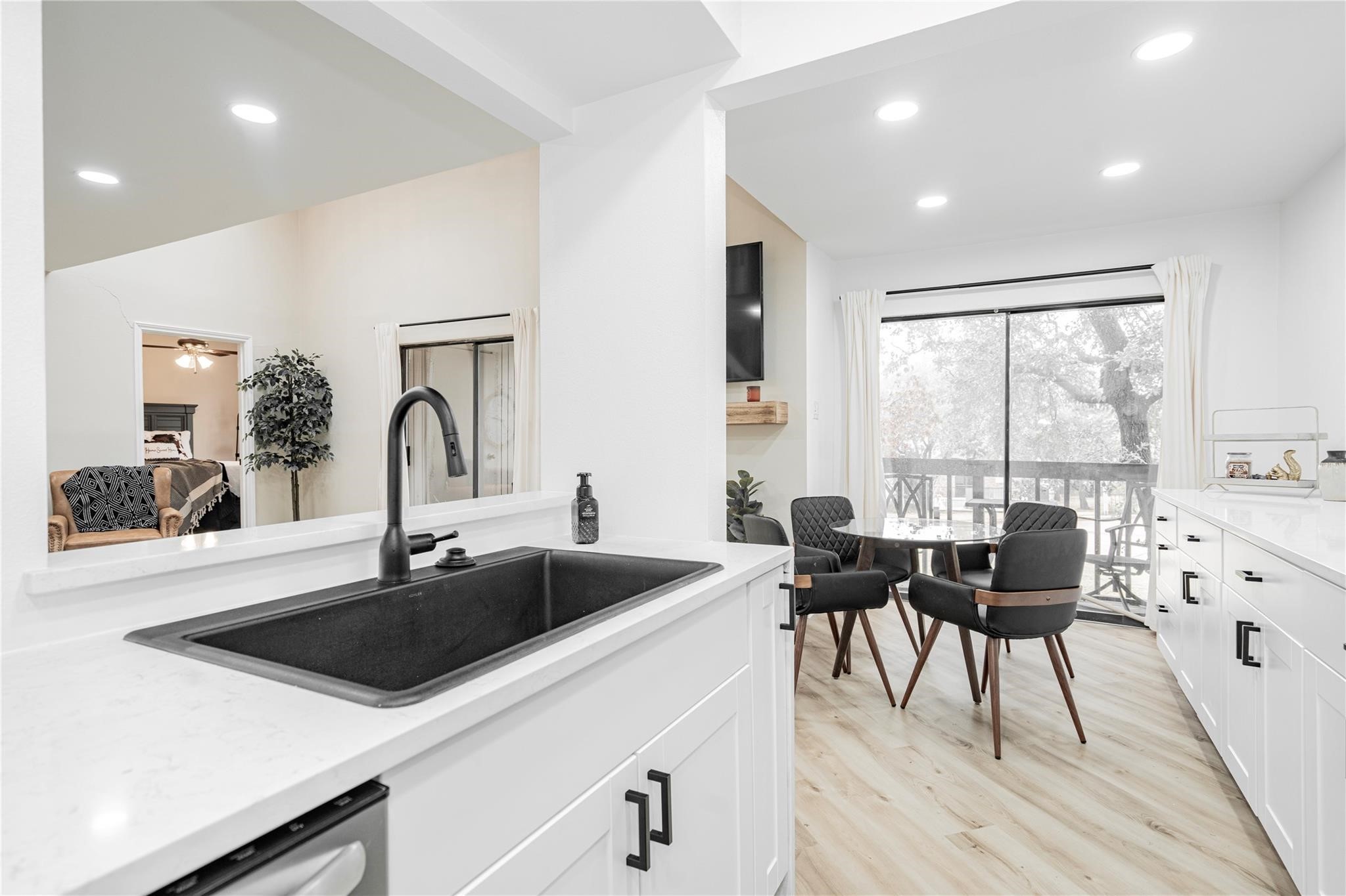 1124 Signal Ridge Place