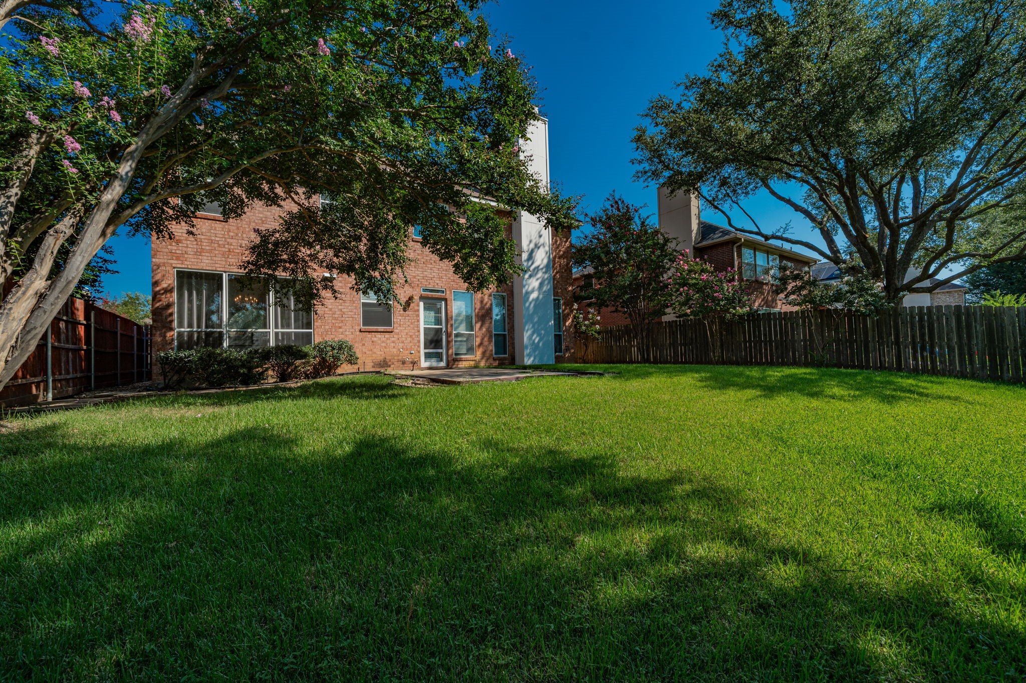 2715 Chatsworth Drive