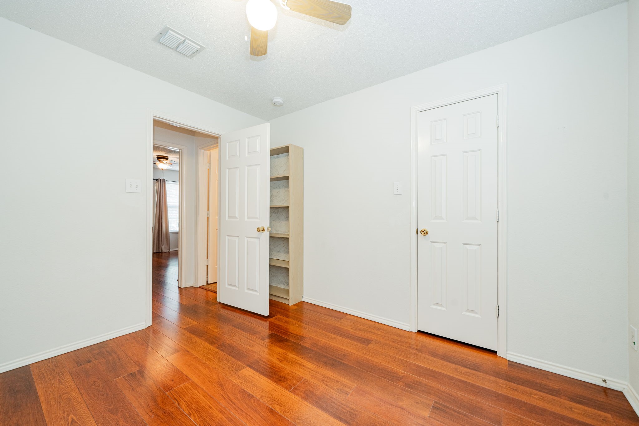 2715 Chatsworth Drive