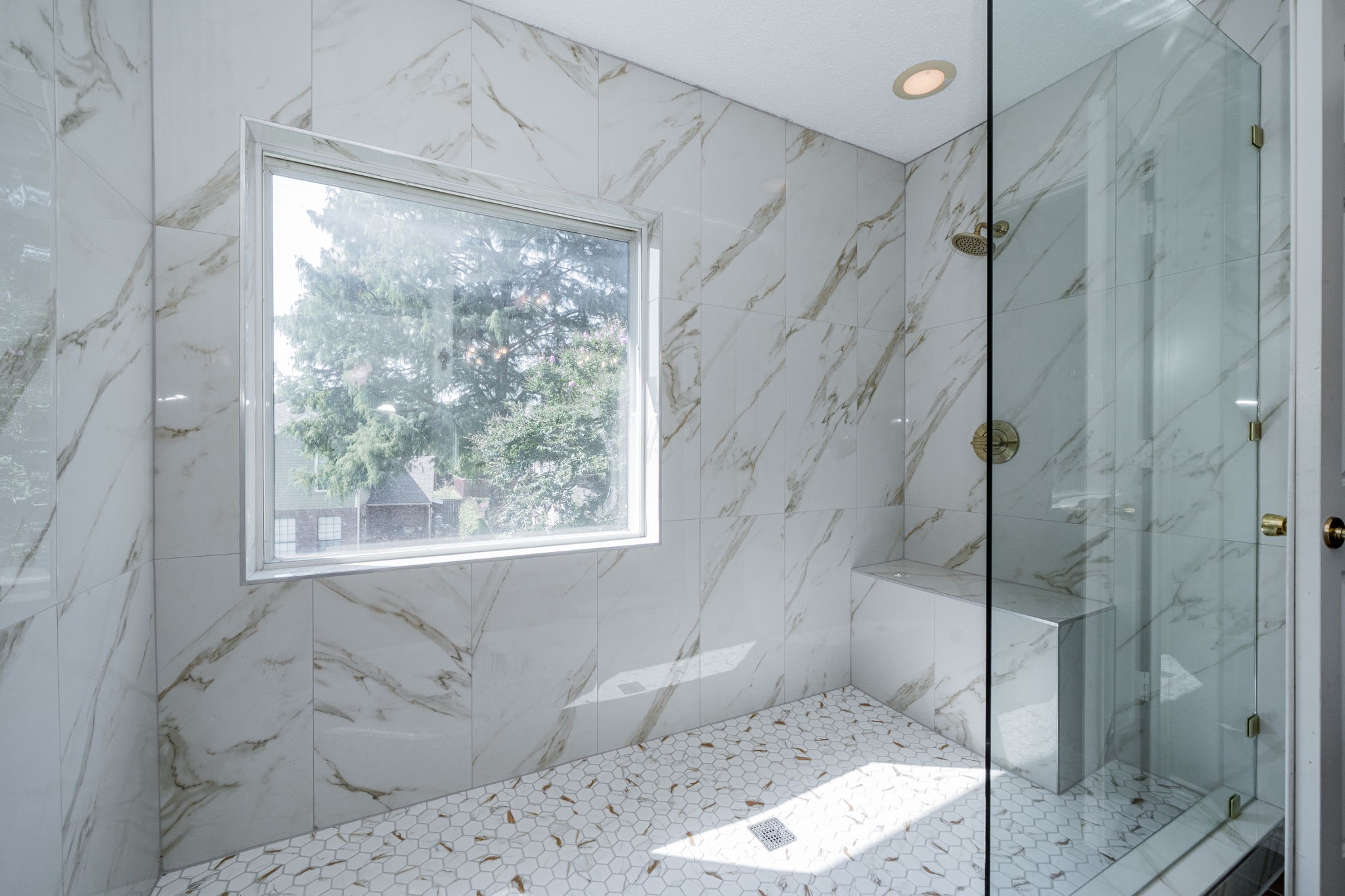 2715 Chatsworth Drive