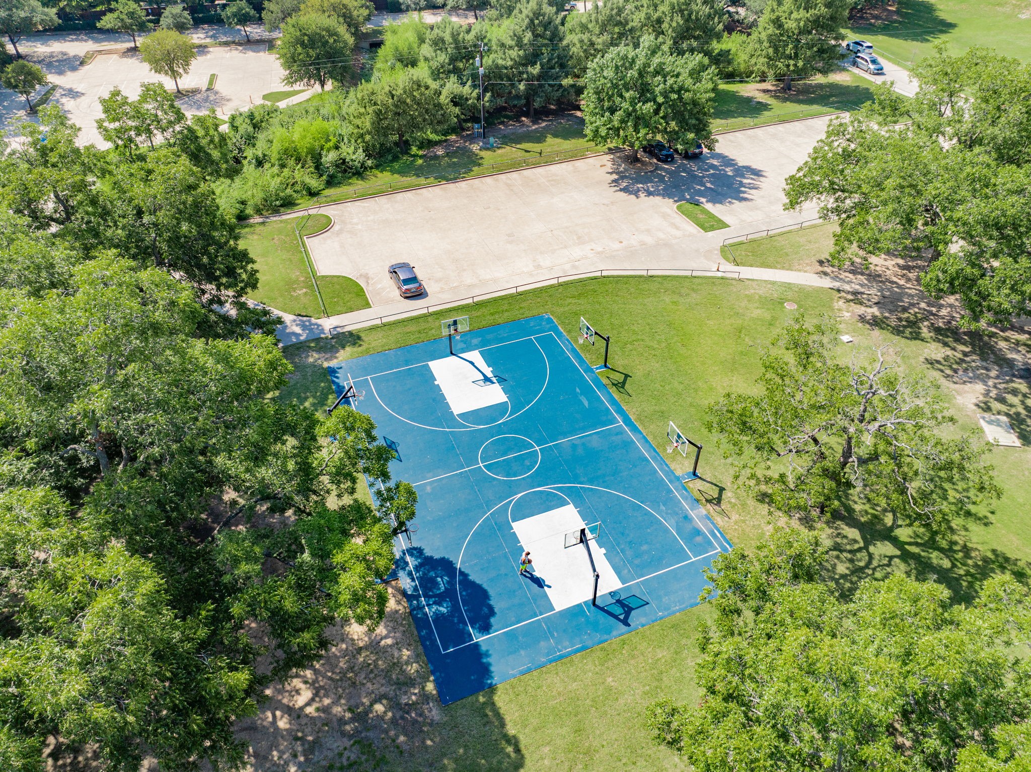 2715 Chatsworth Drive