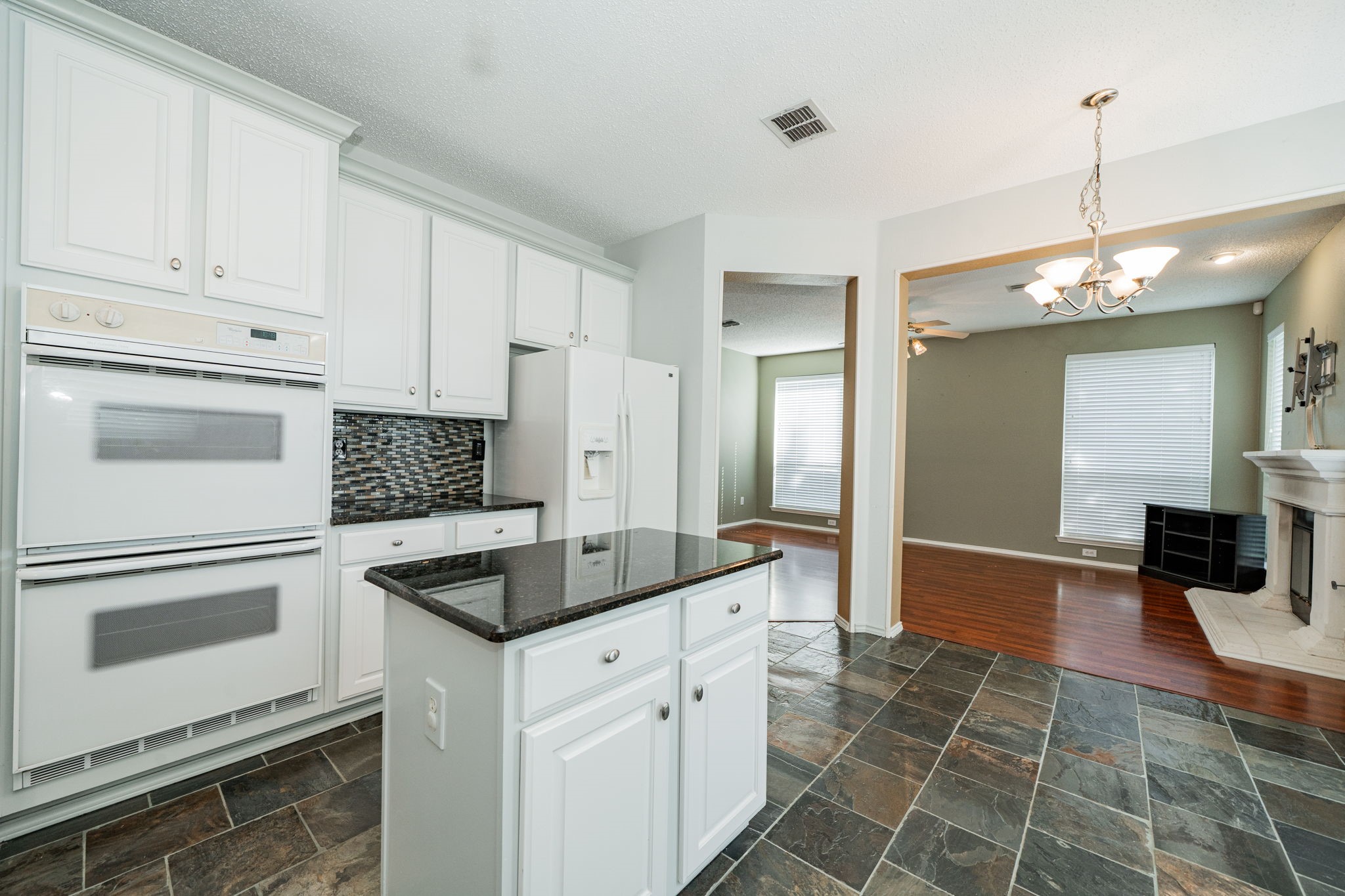 2715 Chatsworth Drive