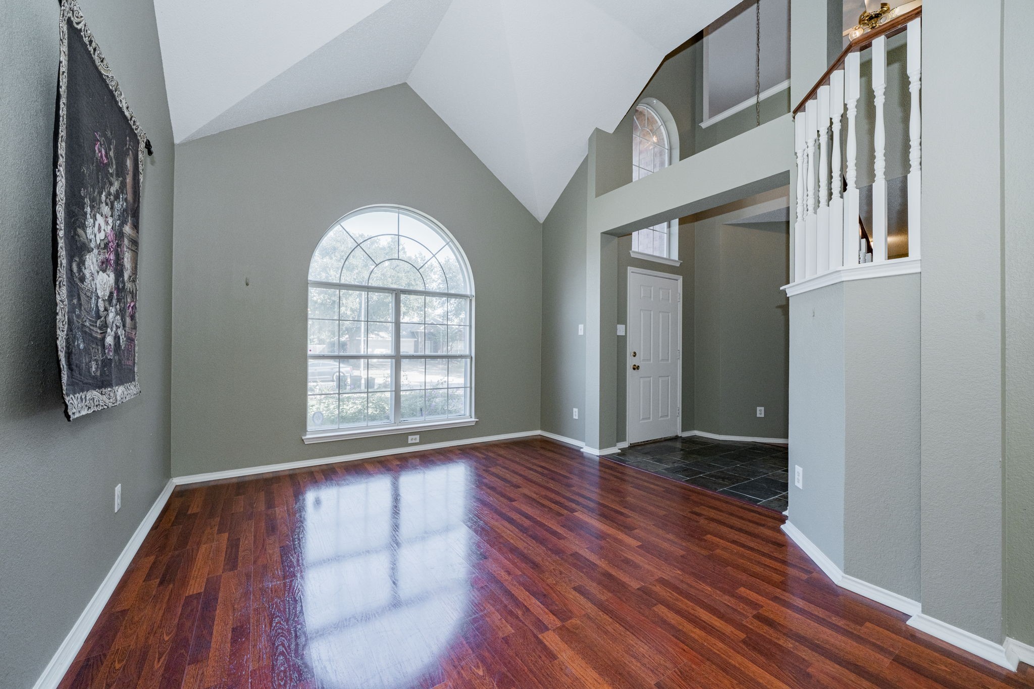 2715 Chatsworth Drive