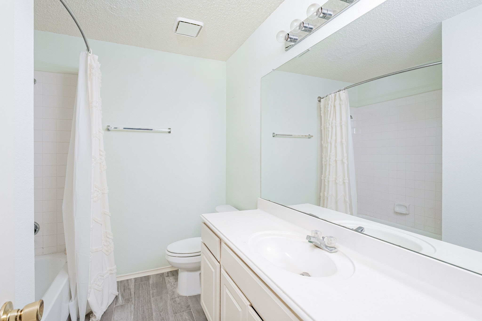 7800 Clark Springs Drive