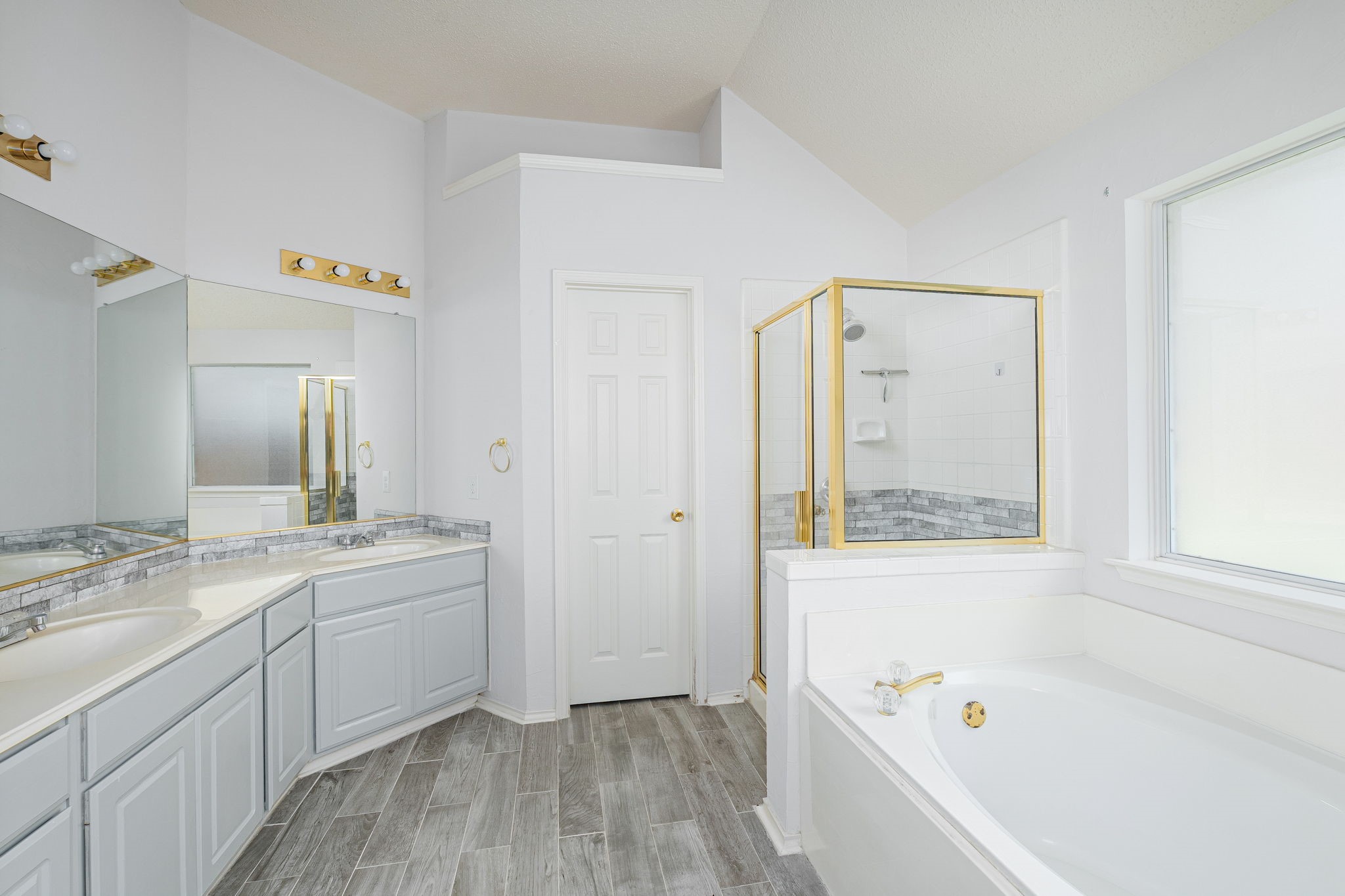 7800 Clark Springs Drive