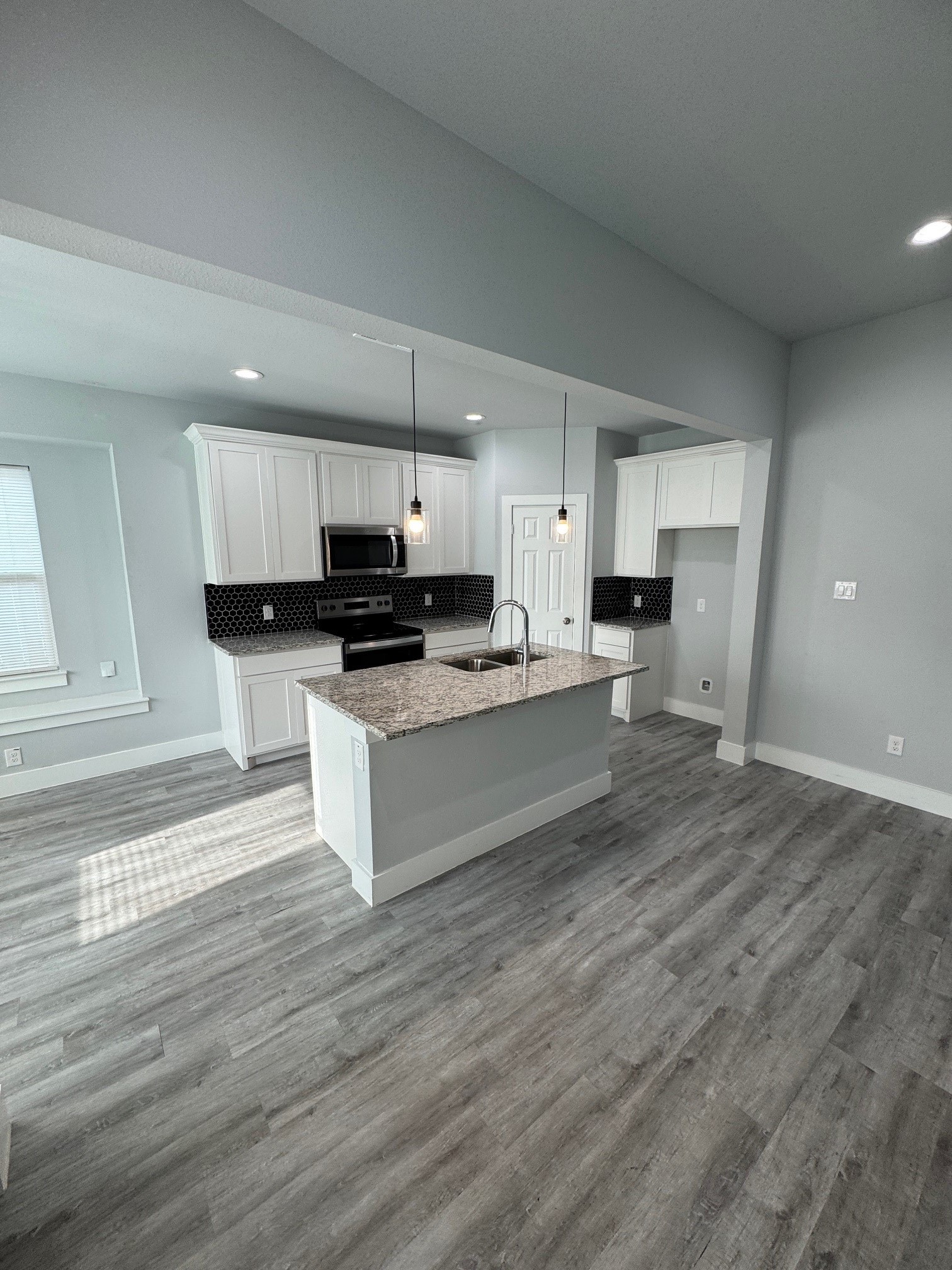 3115 Prairie Avenue