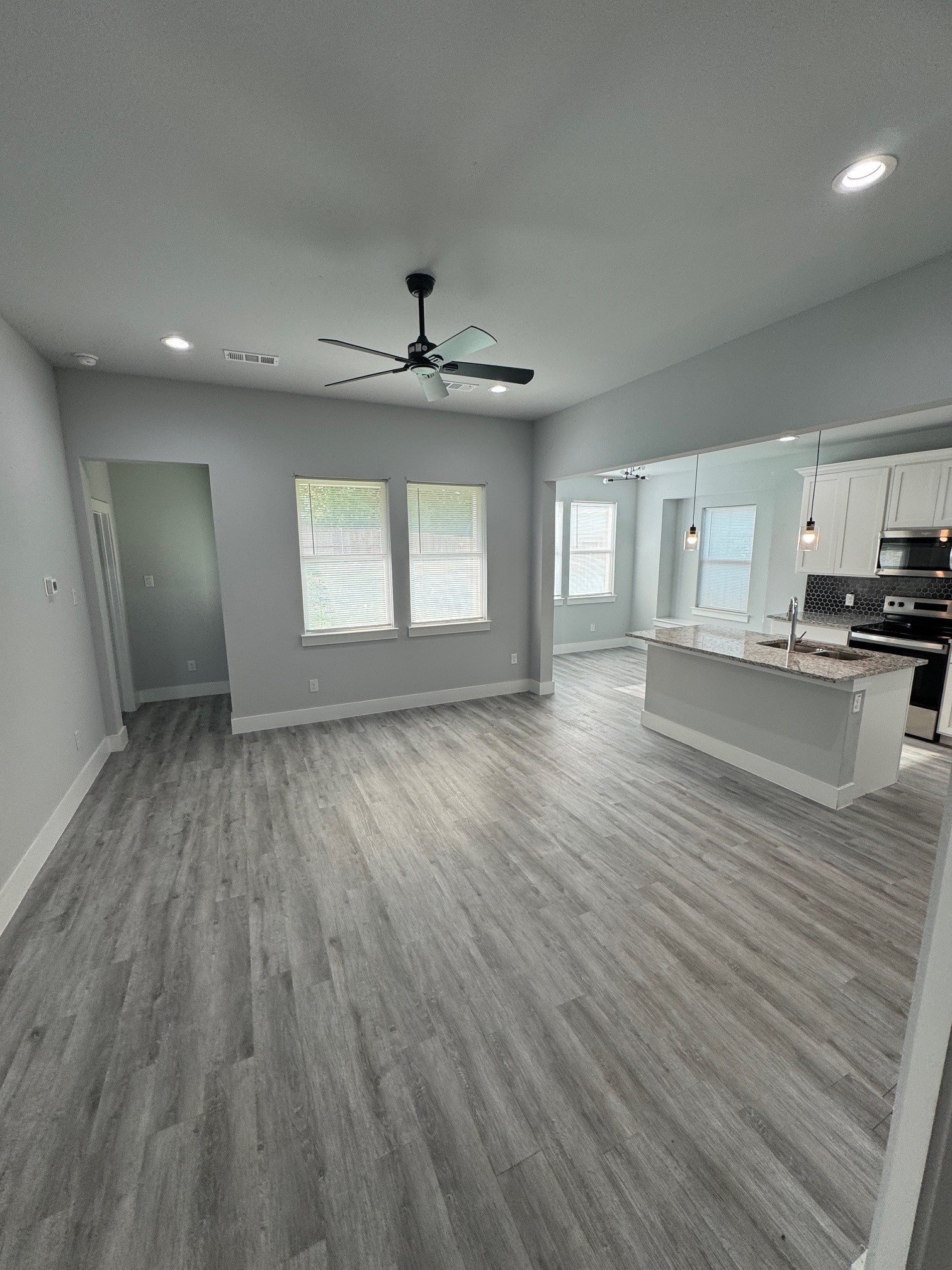 3115 Prairie Avenue