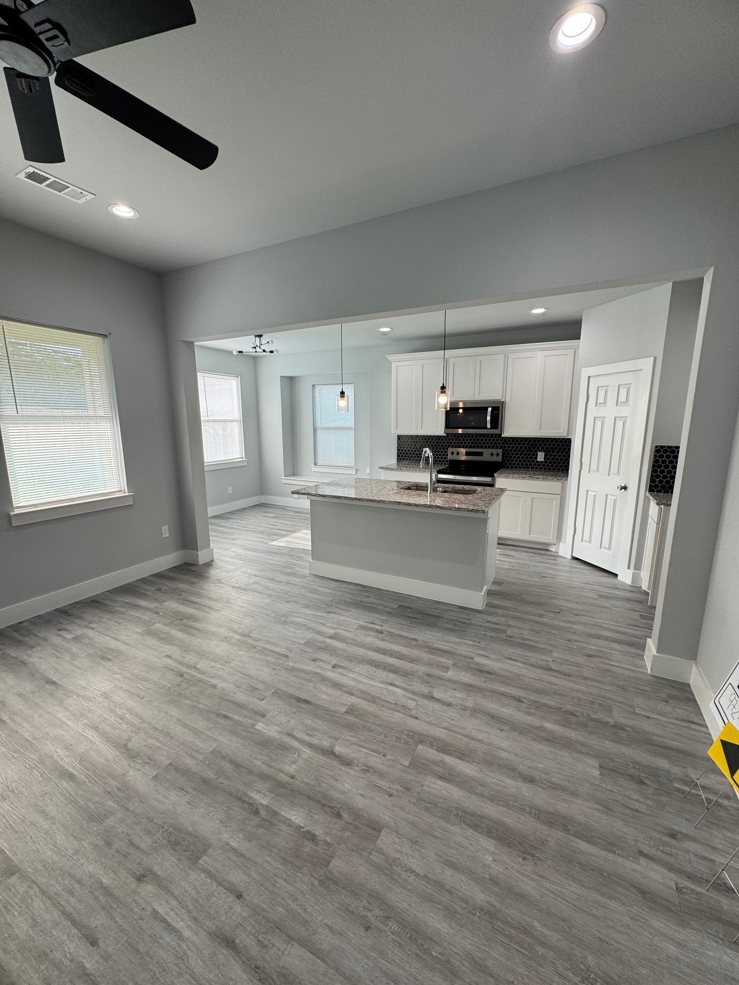 3115 Prairie Avenue