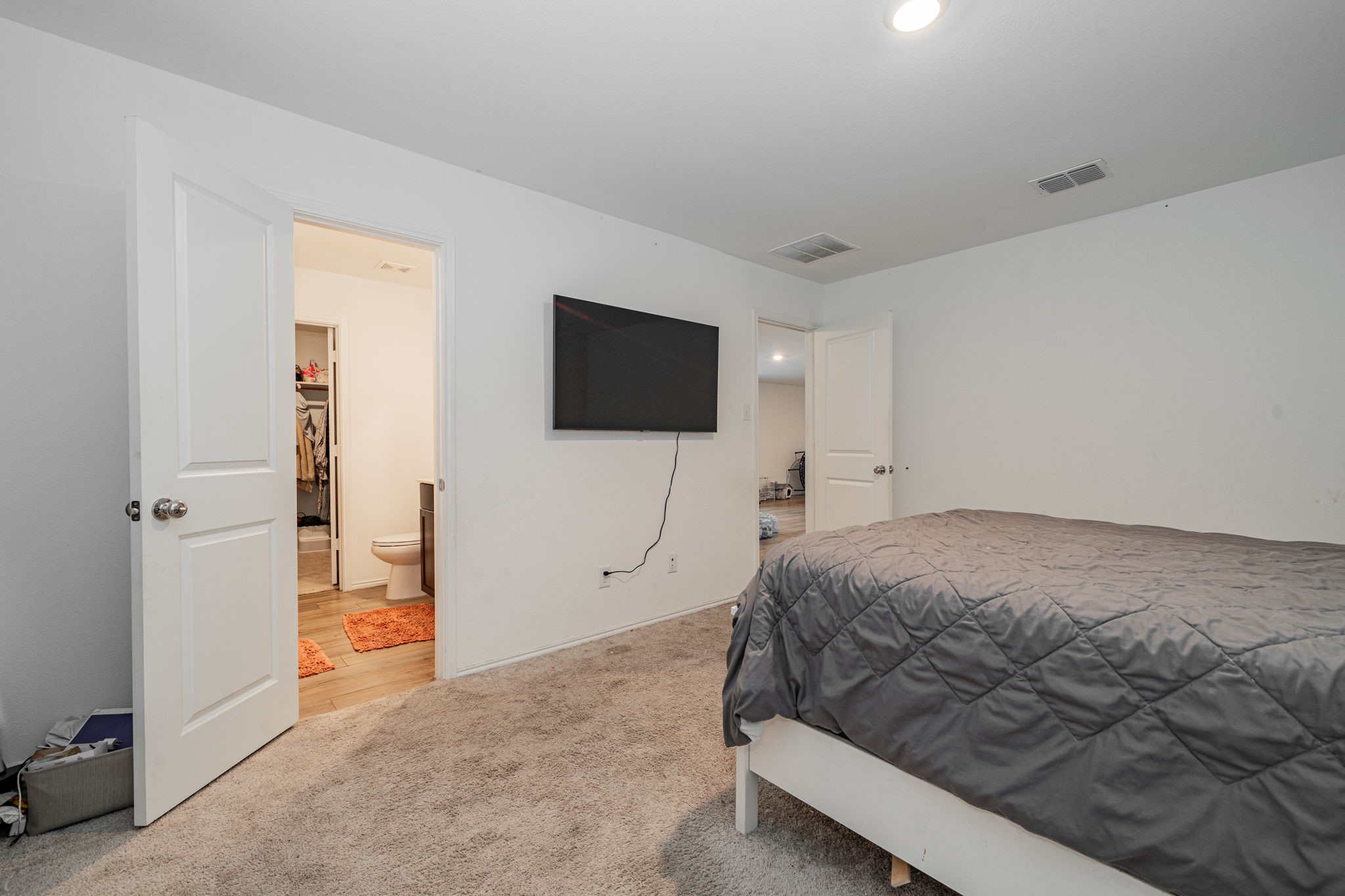 7213 Jackrabbit Avenue