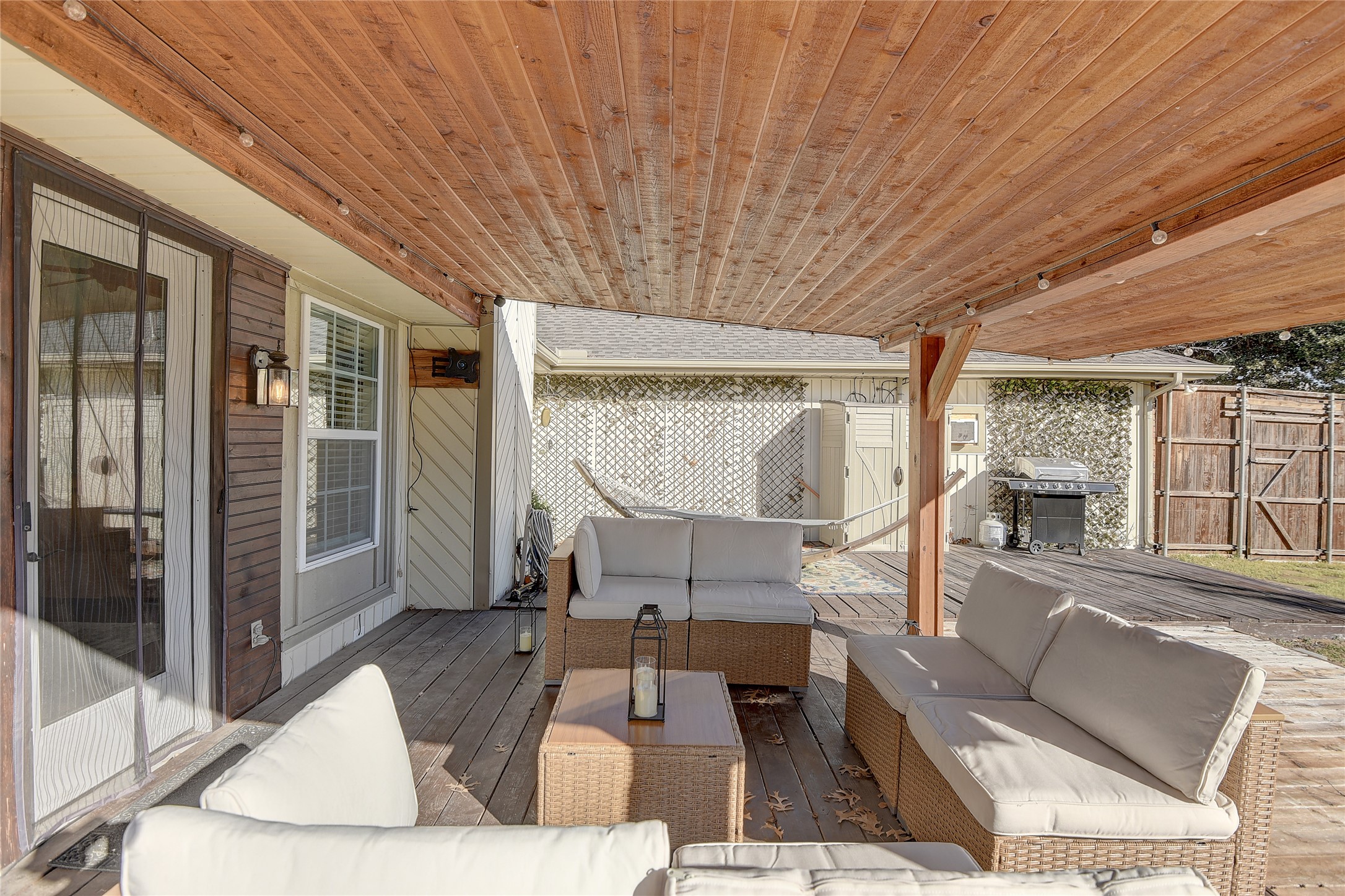 2306 Shadyoaks Lane