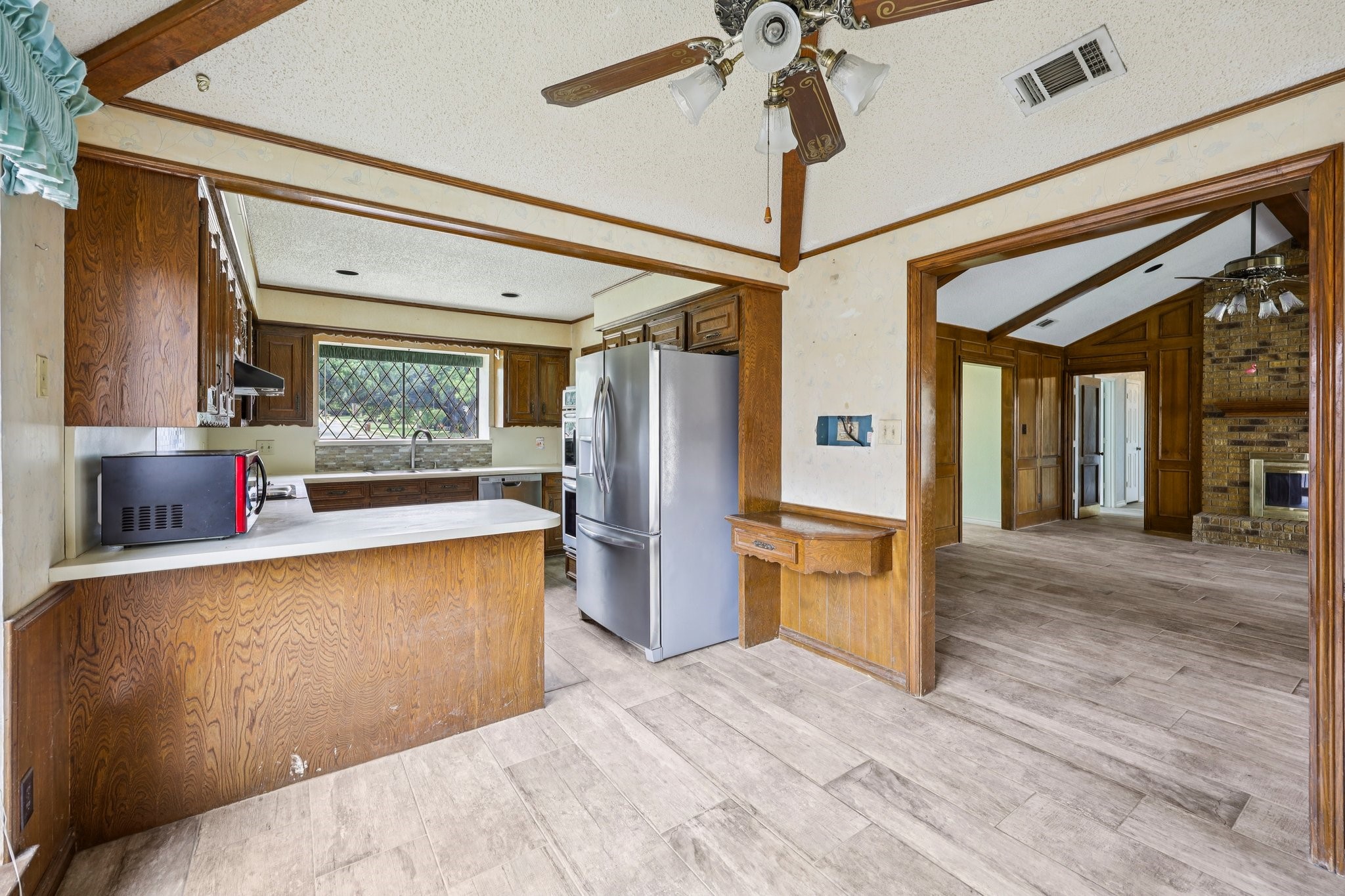 1912 Polstar Drive