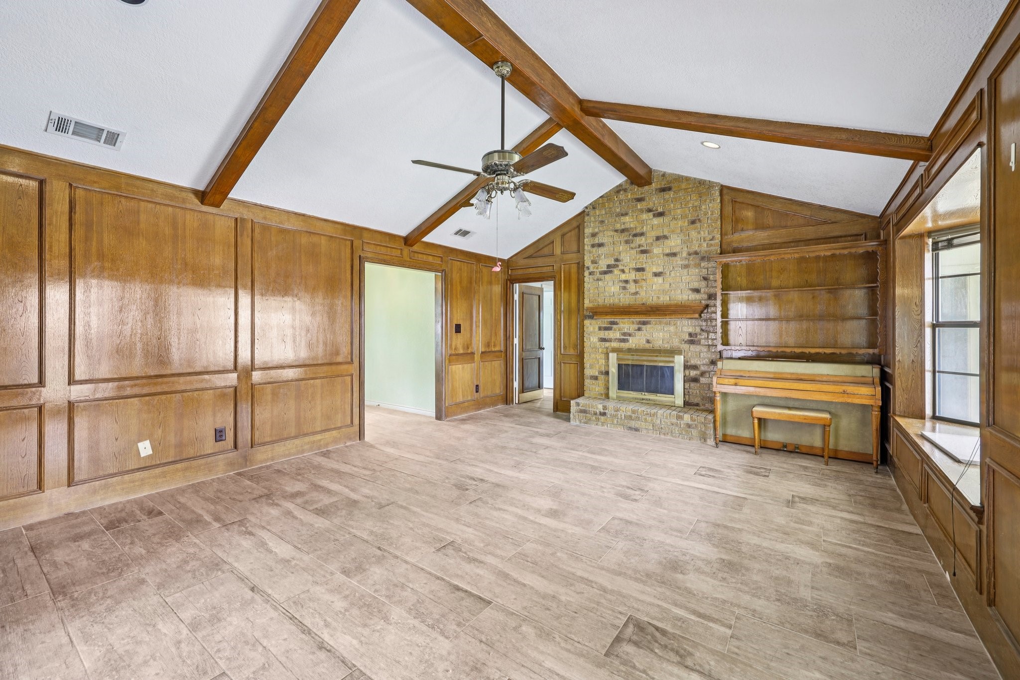 1912 Polstar Drive