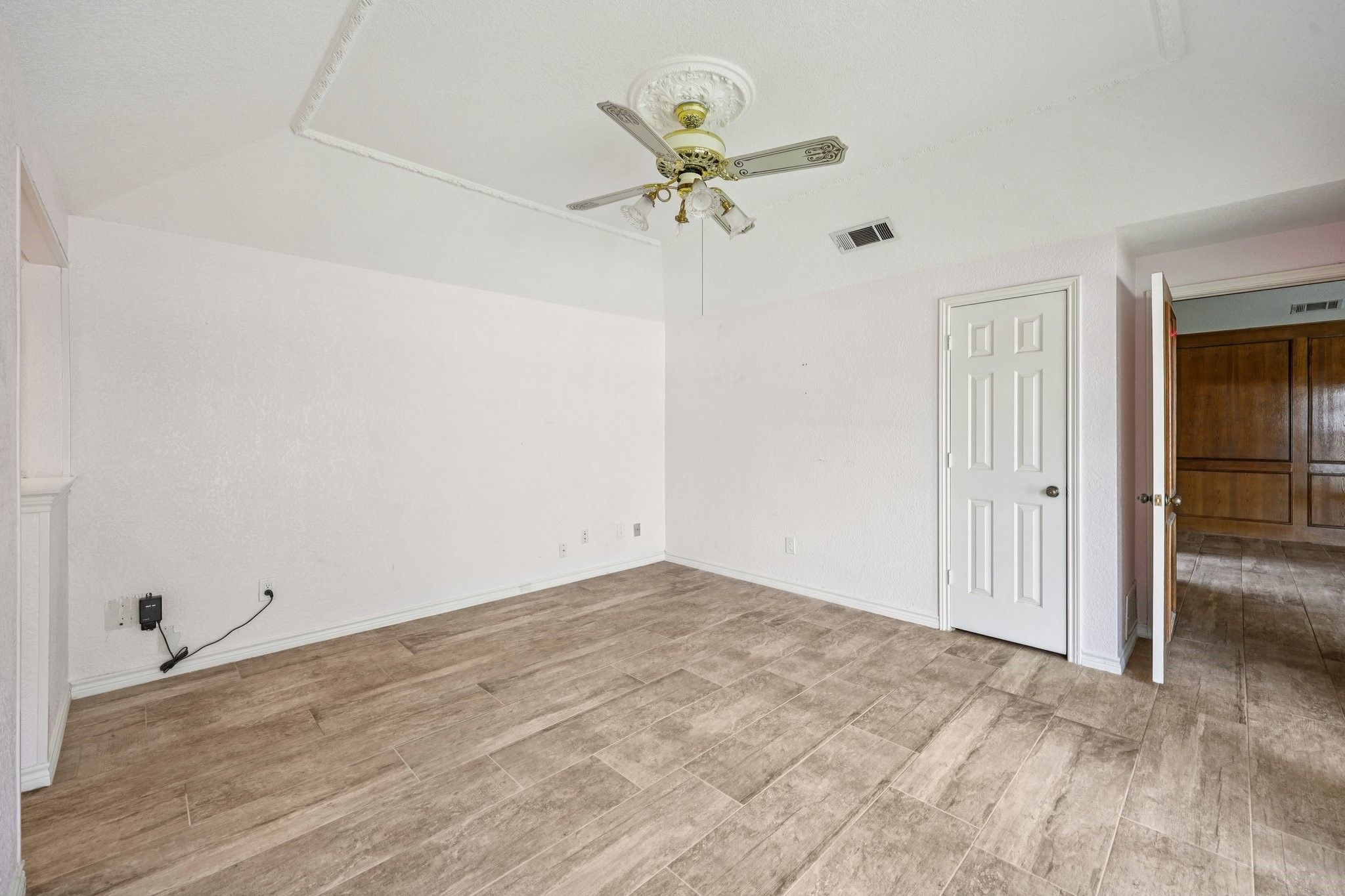1912 Polstar Drive
