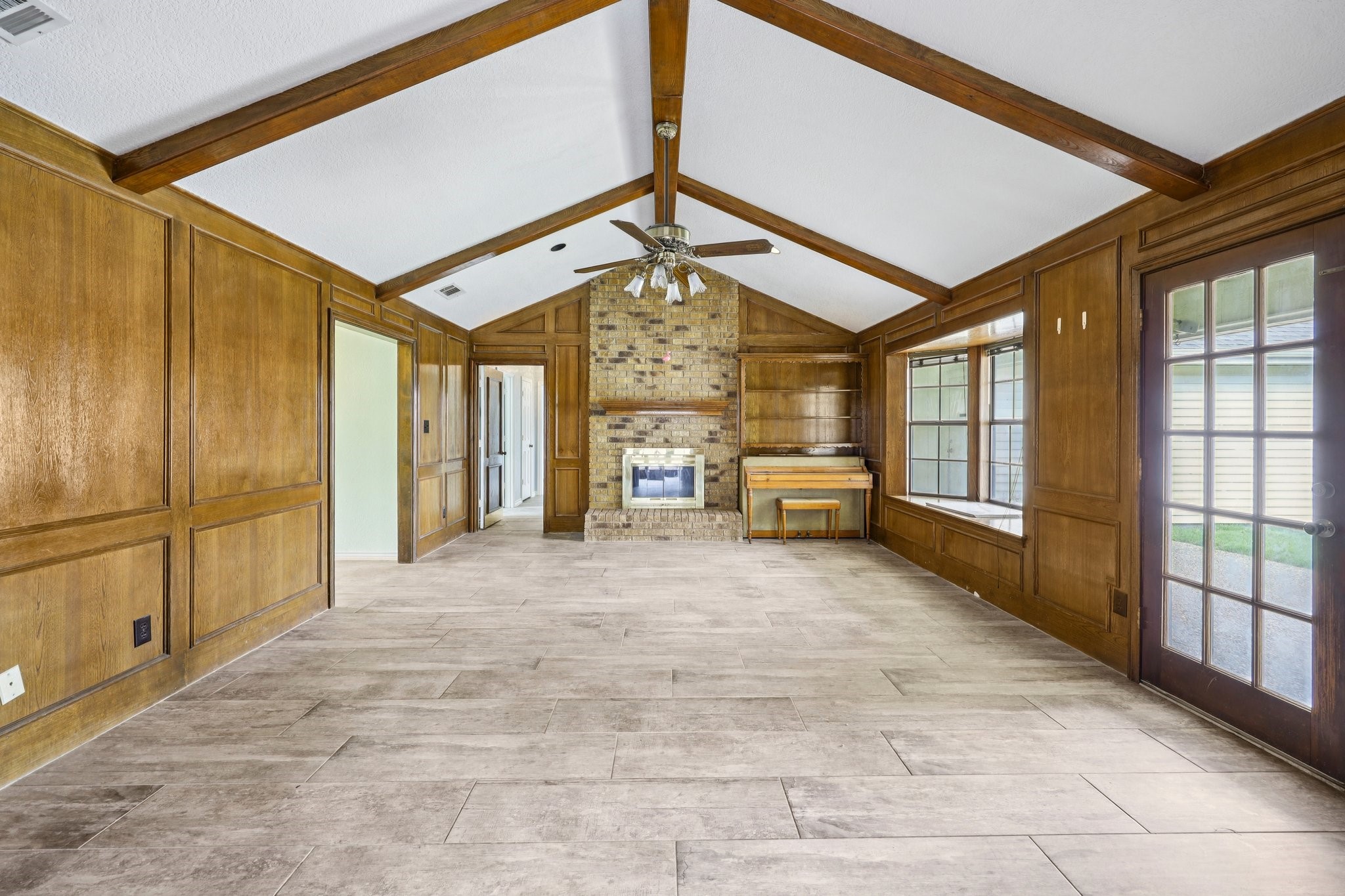 1912 Polstar Drive