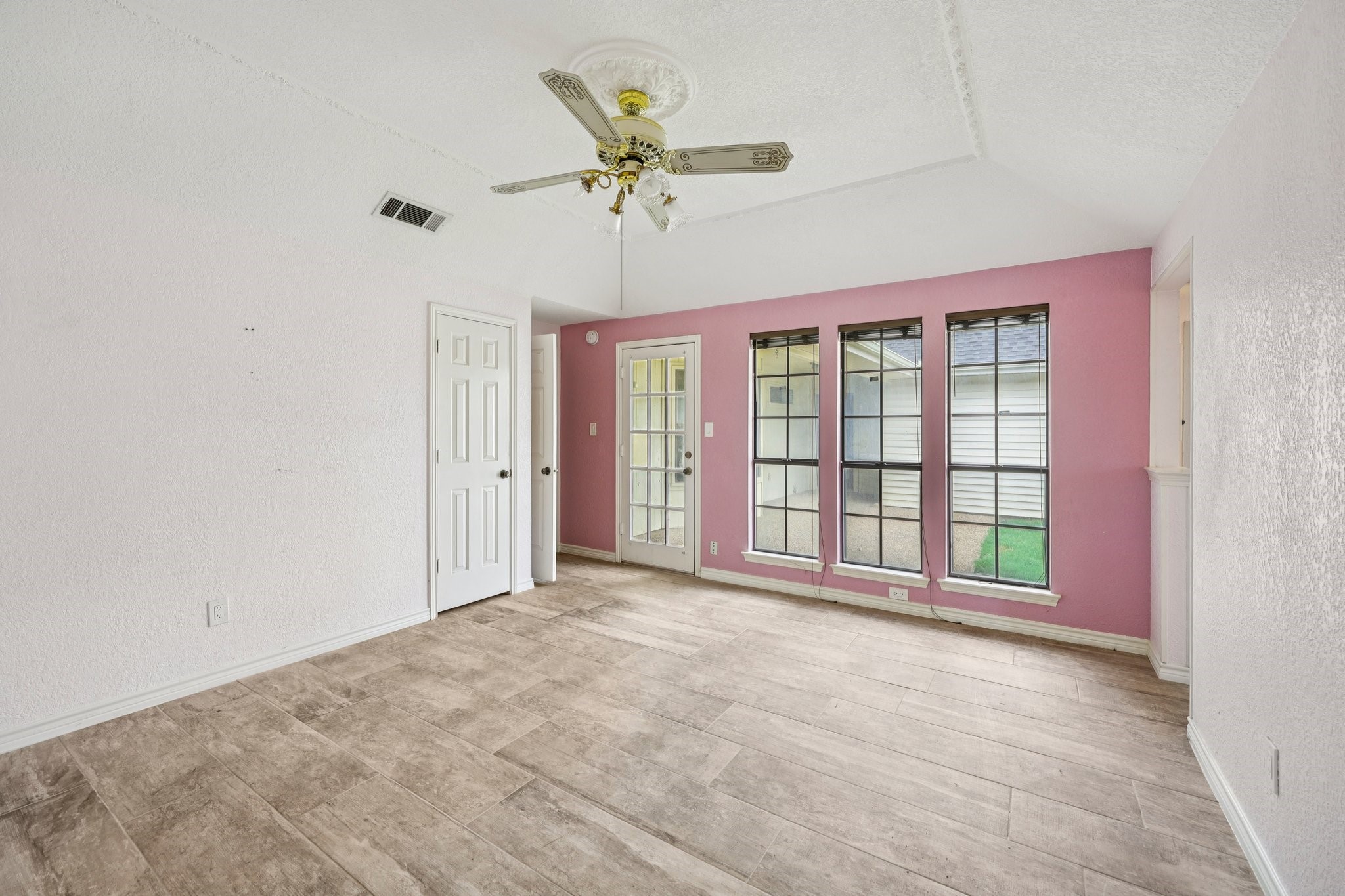 1912 Polstar Drive