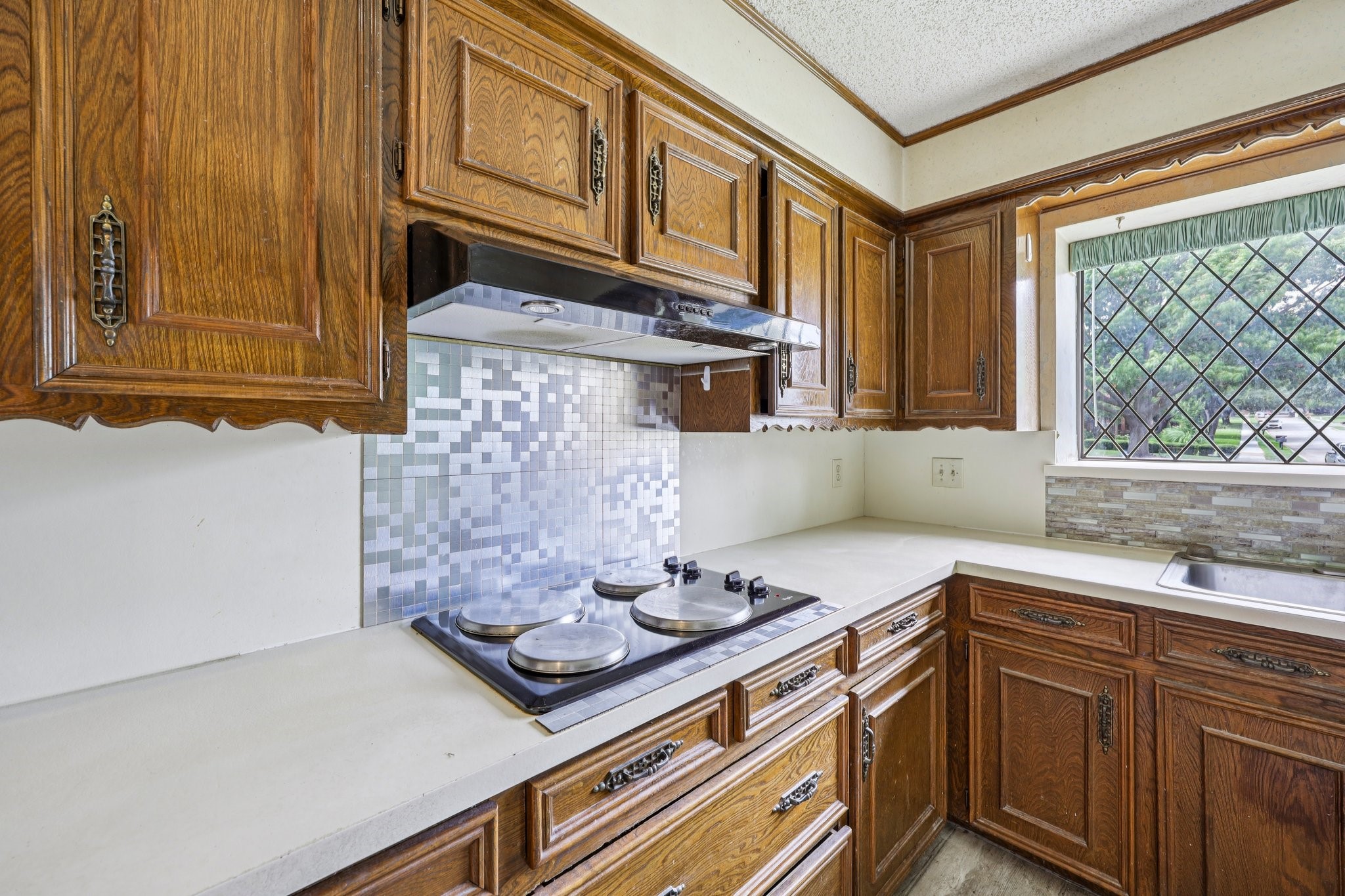 1912 Polstar Drive