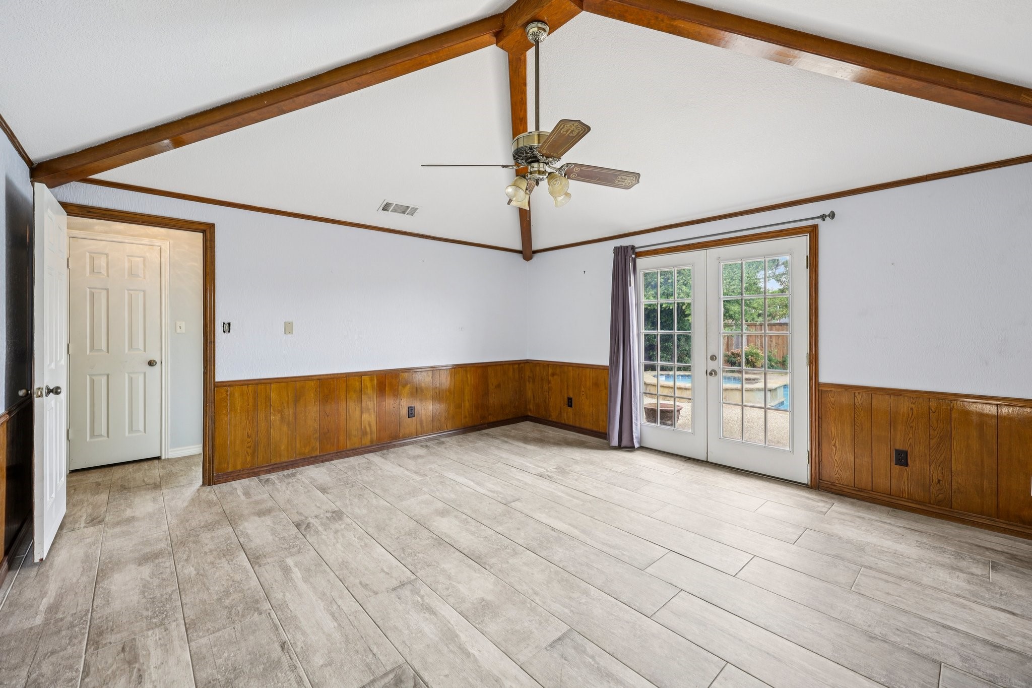 1912 Polstar Drive
