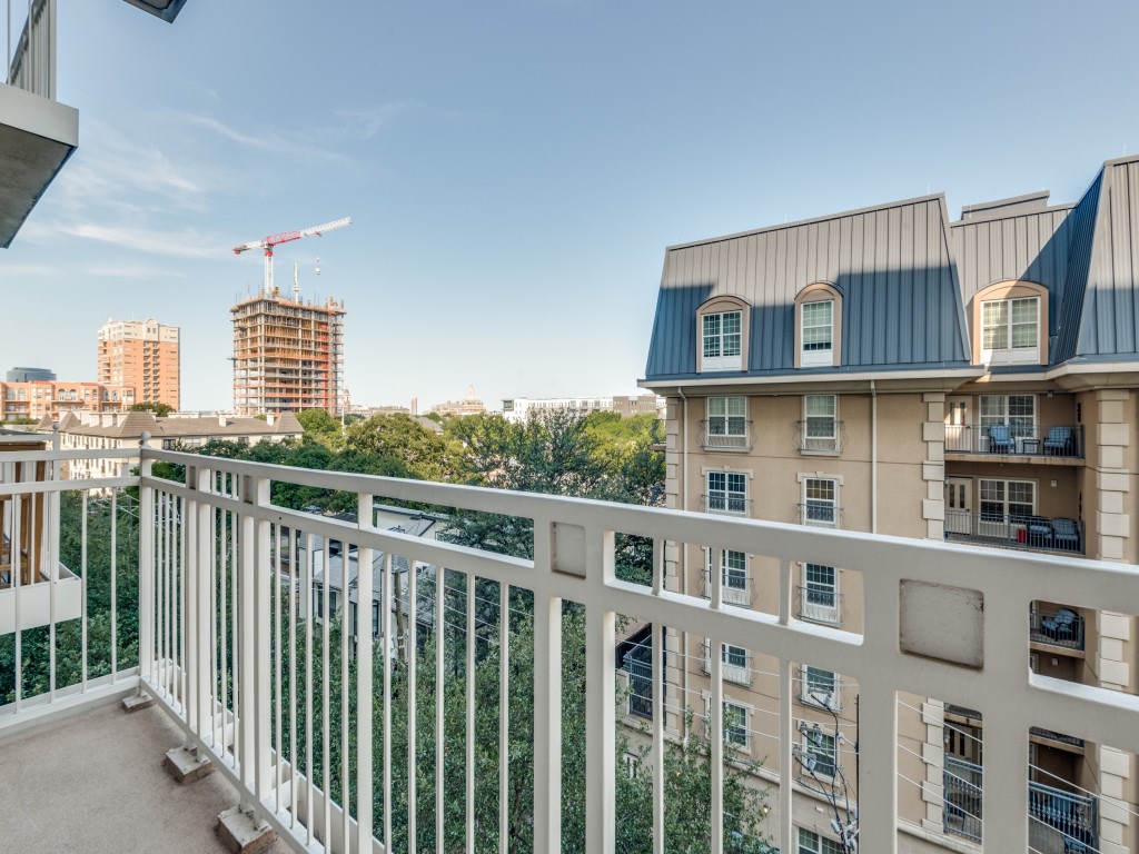 3225 Turtle Creek Boulevard 640