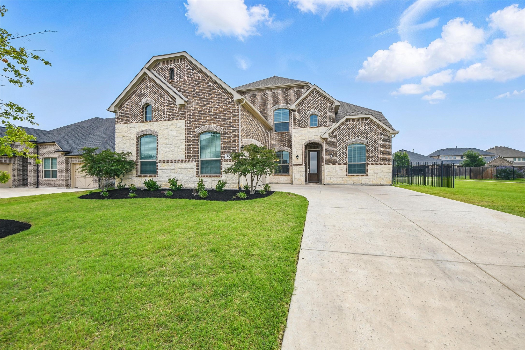 1477 Shooting Star Drive