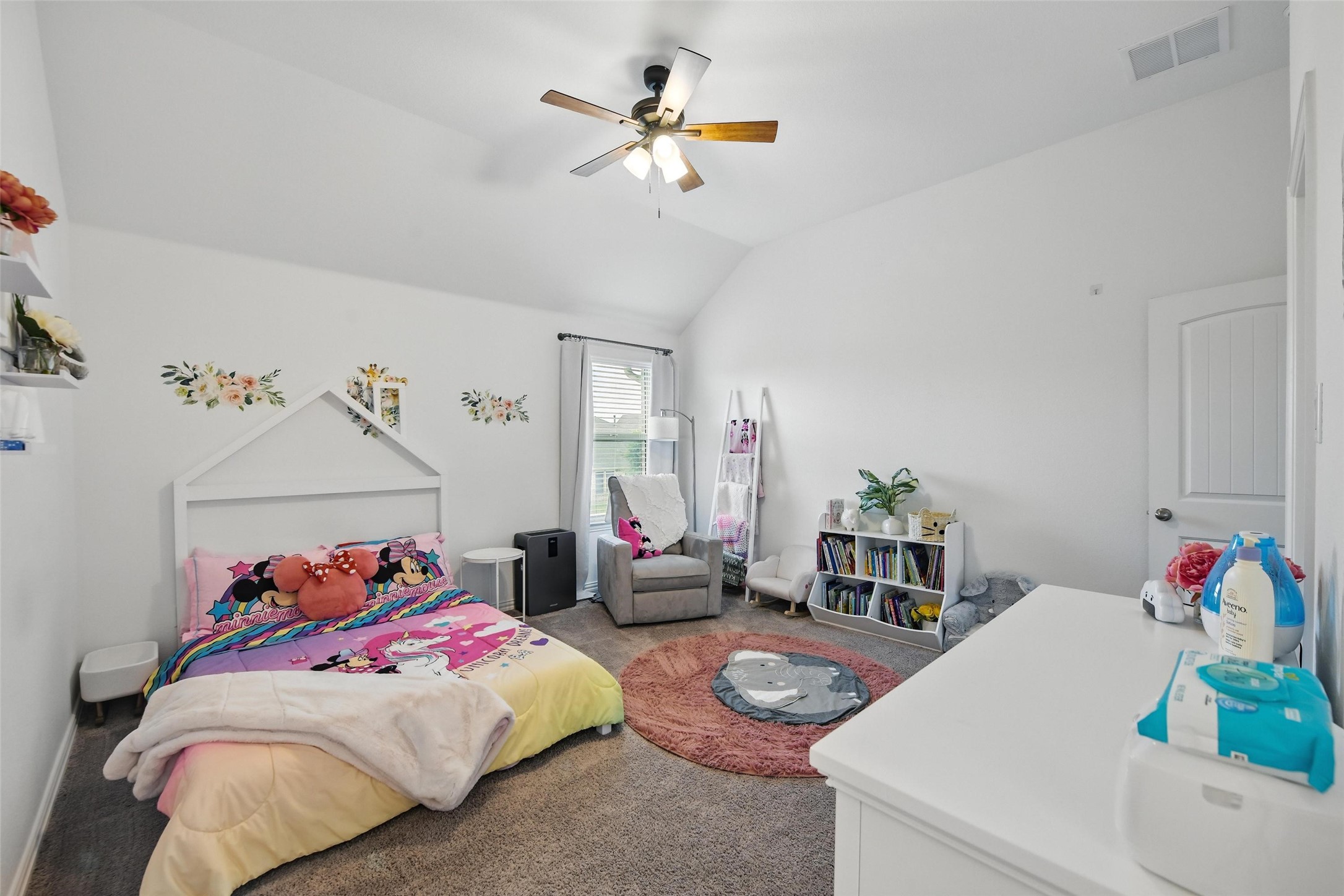 1477 Shooting Star Drive
