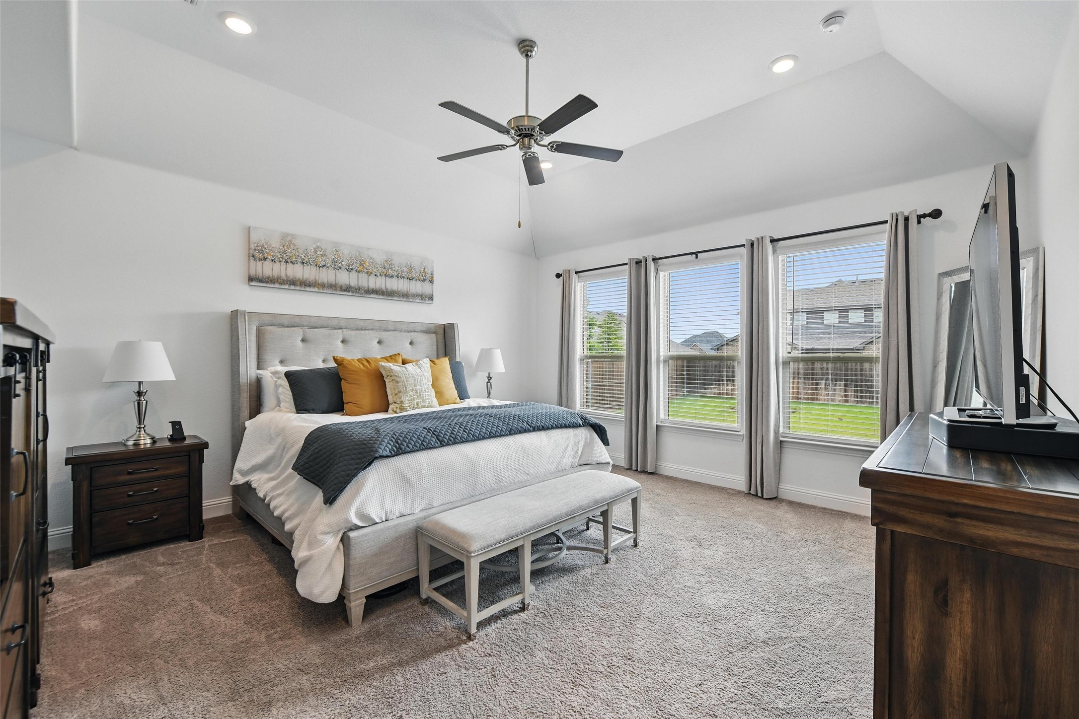 1477 Shooting Star Drive