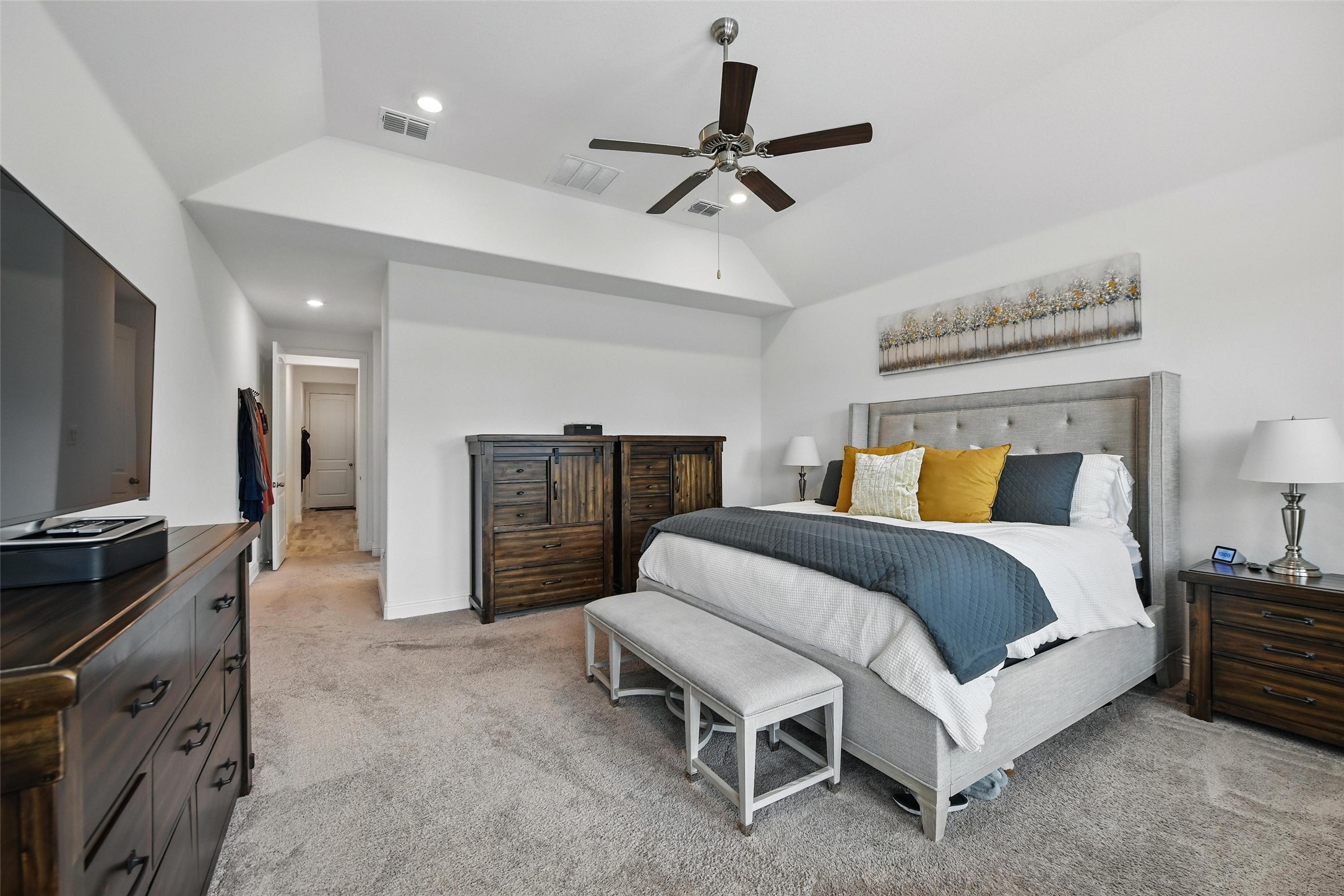 1477 Shooting Star Drive