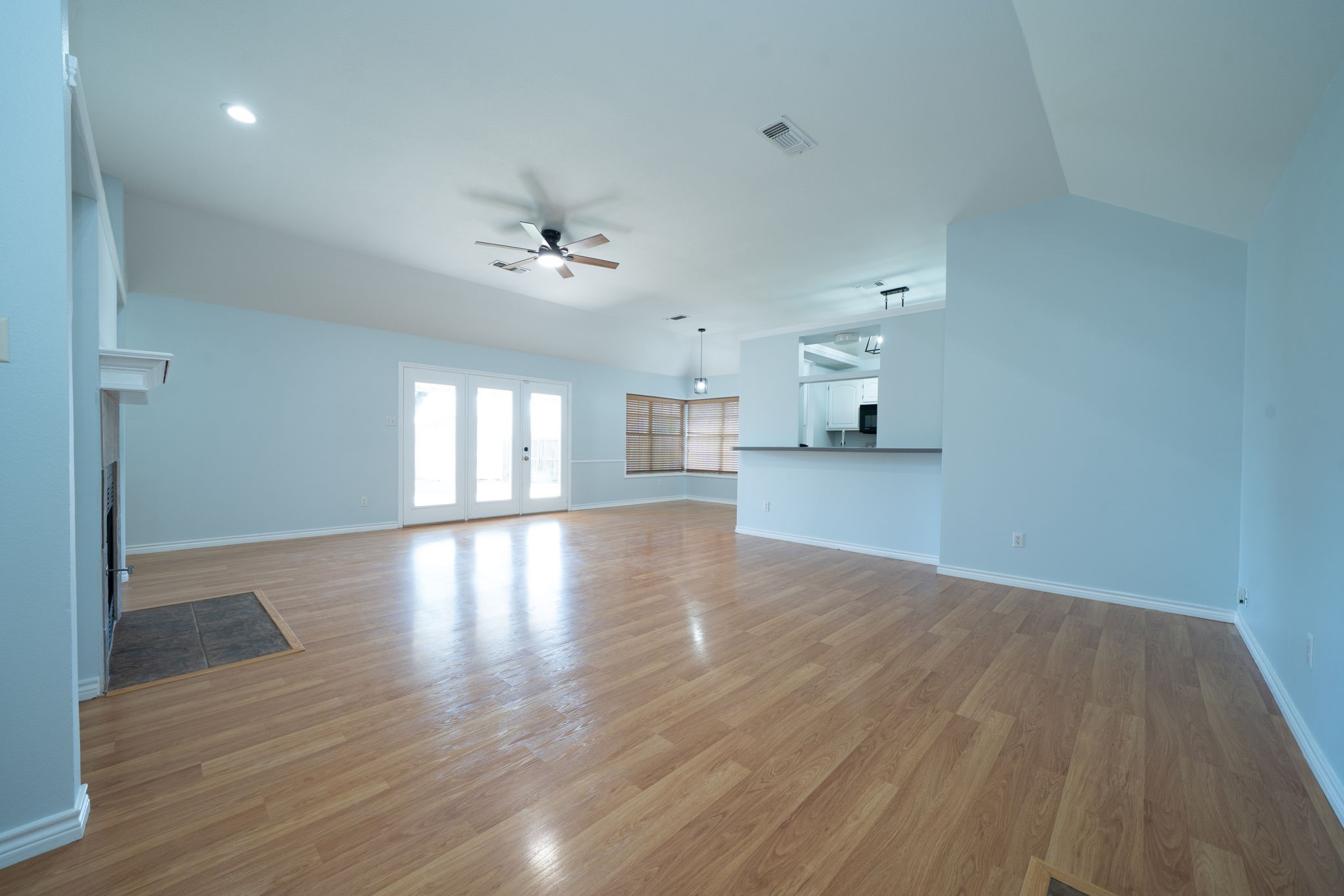 211 California Drive