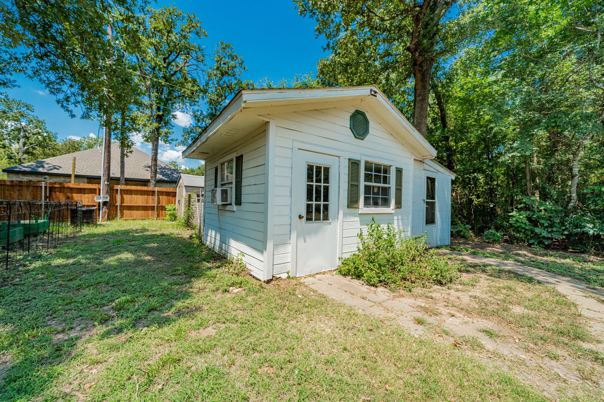 105 Parkside Drive