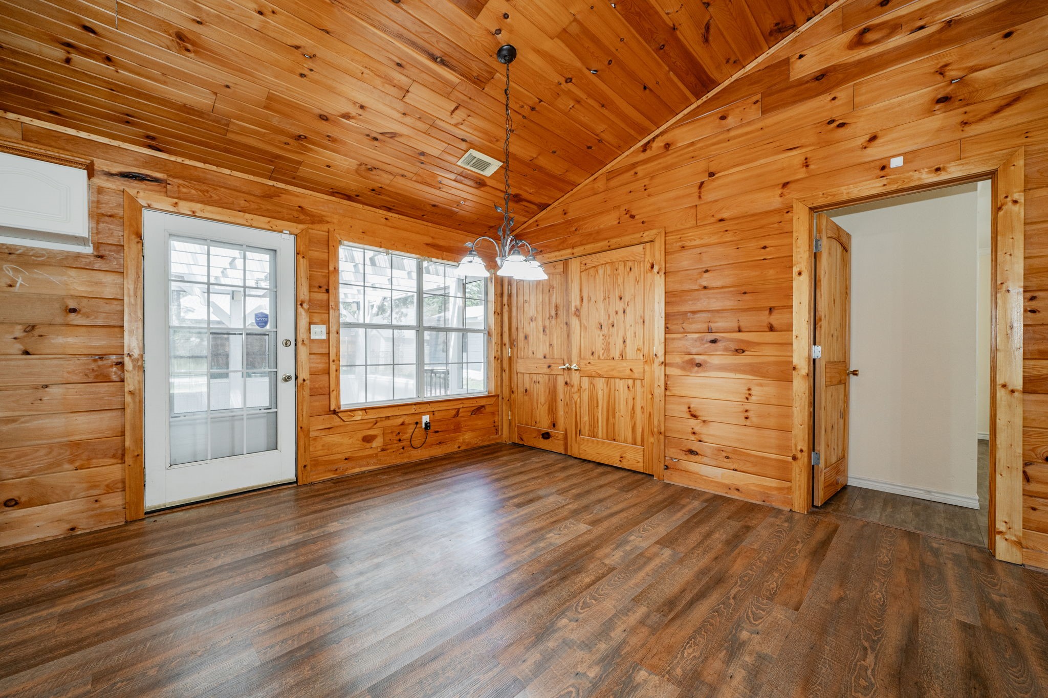 105 Parkside Drive