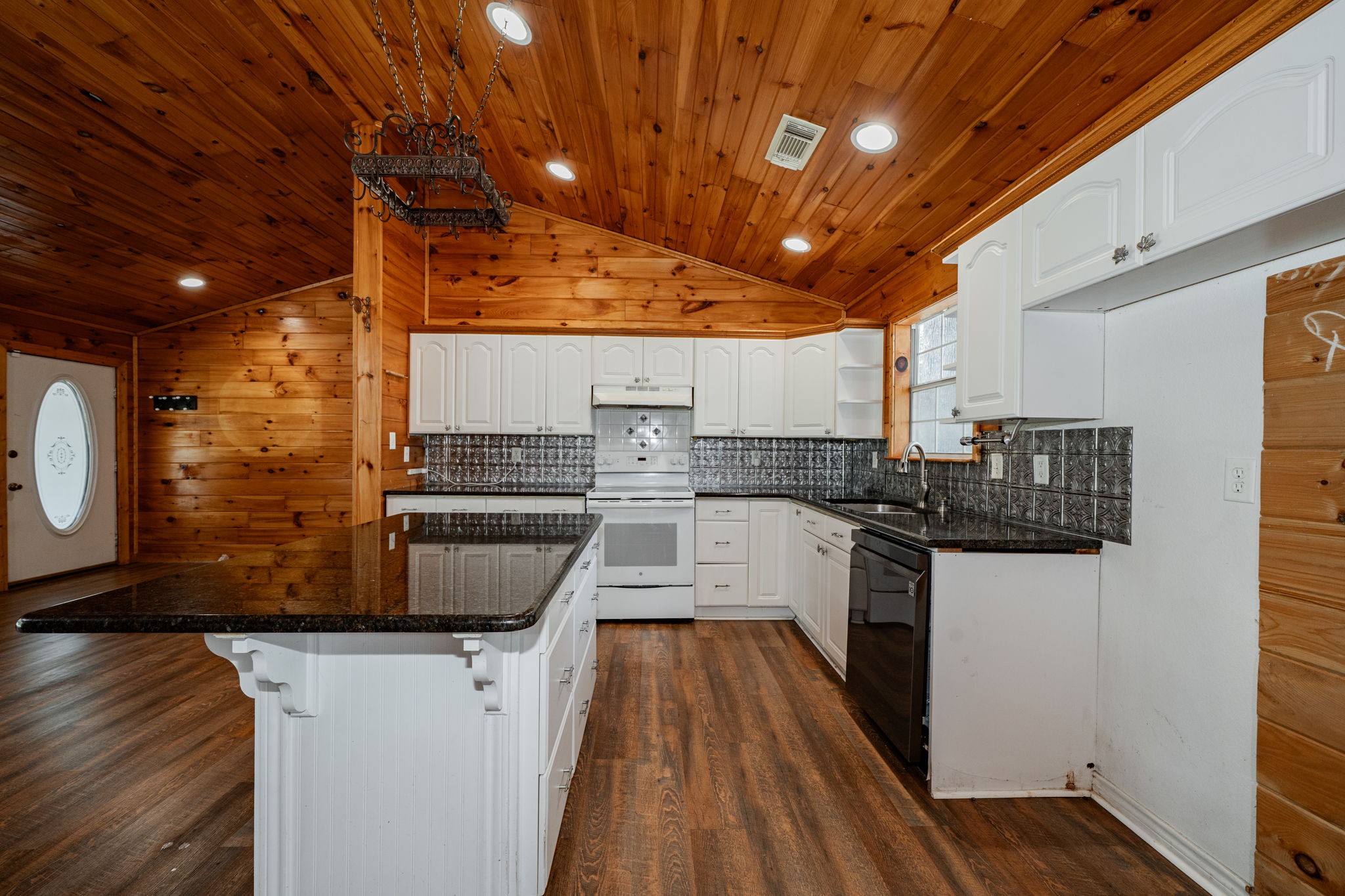 105 Parkside Drive