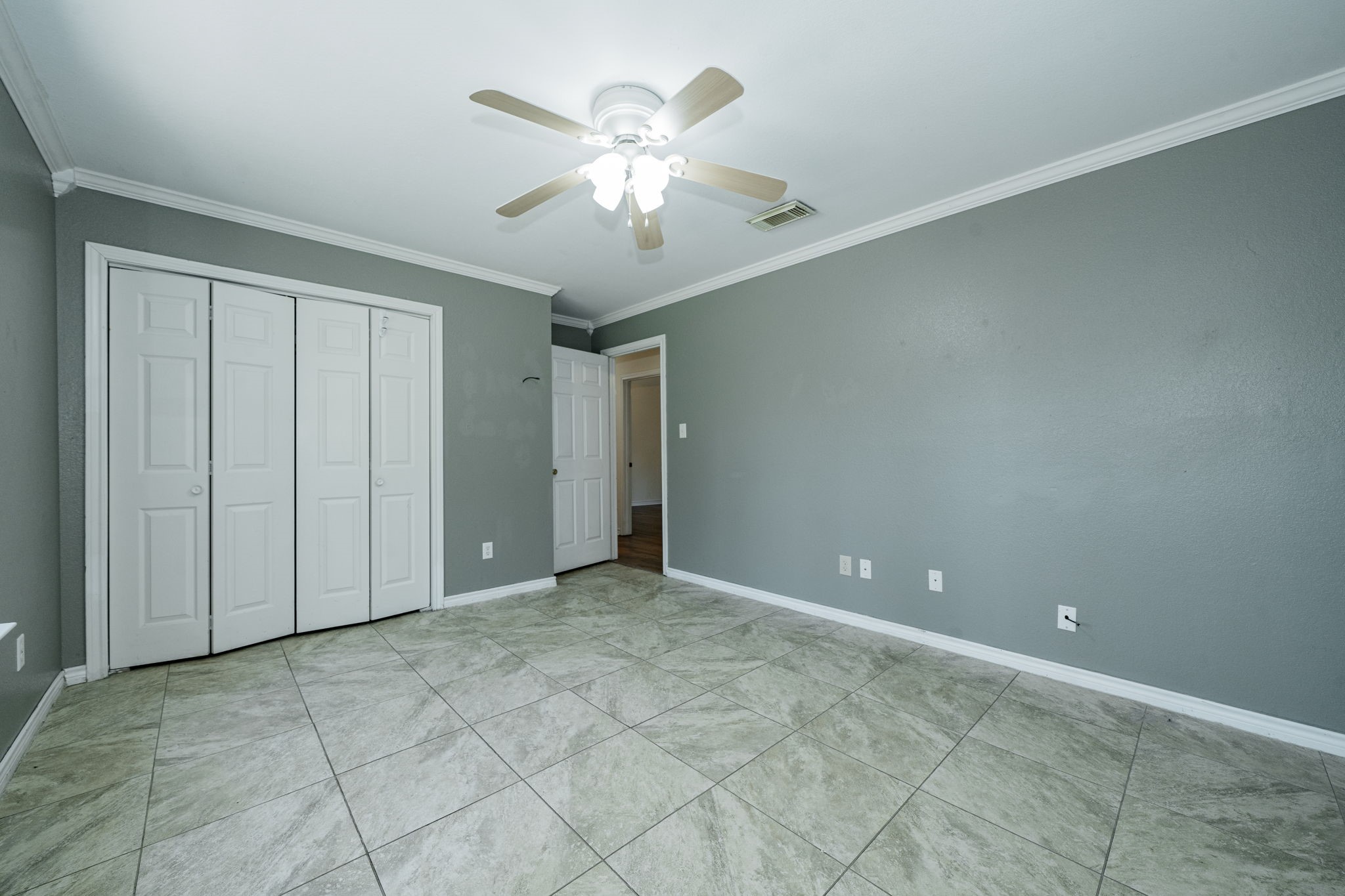 105 Parkside Drive