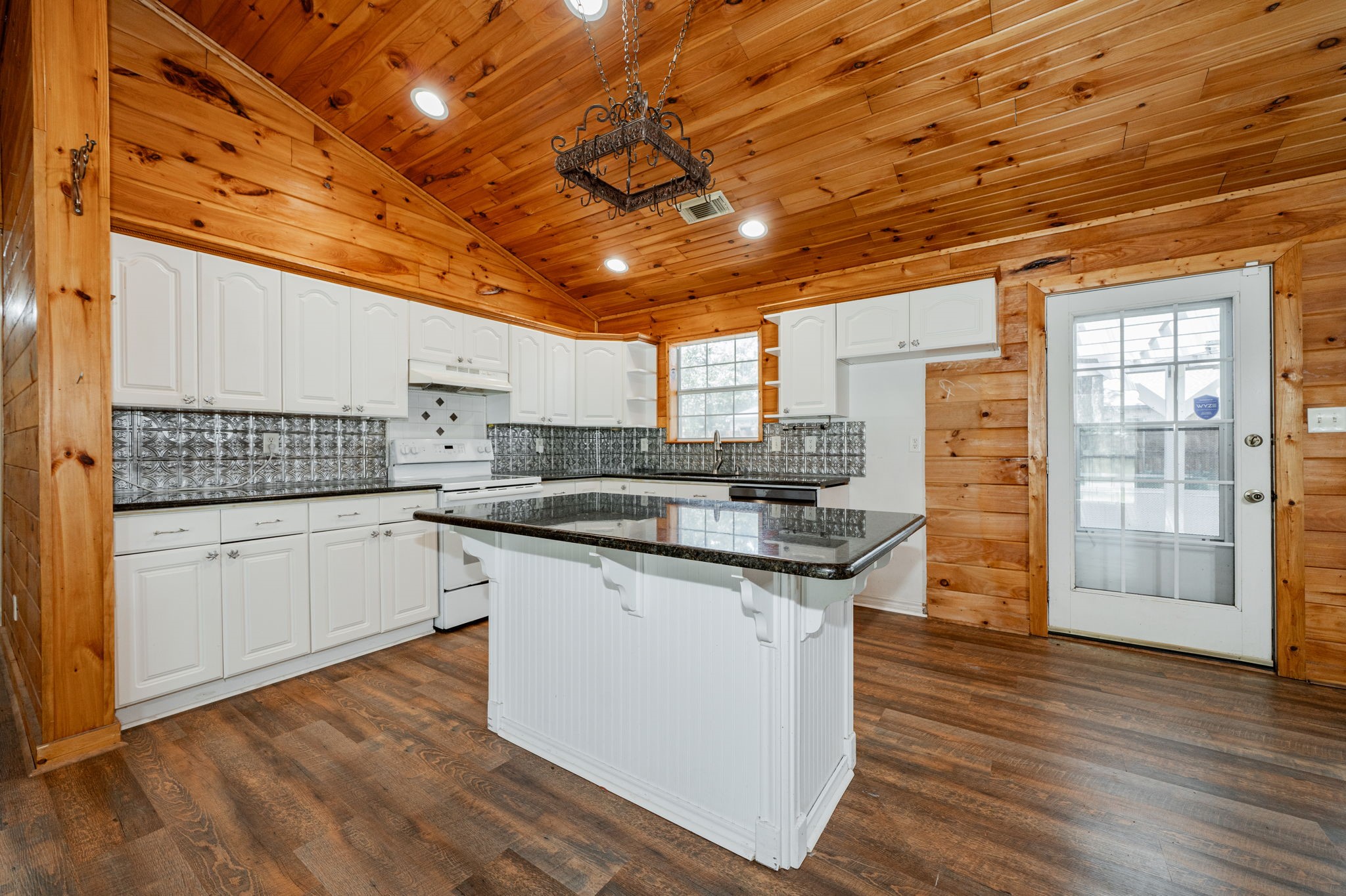 105 Parkside Drive