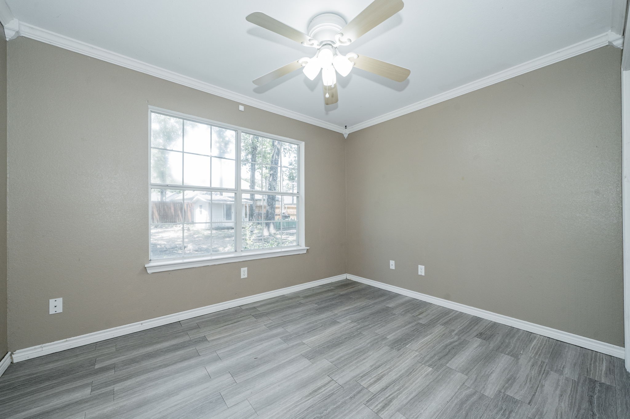 105 Parkside Drive