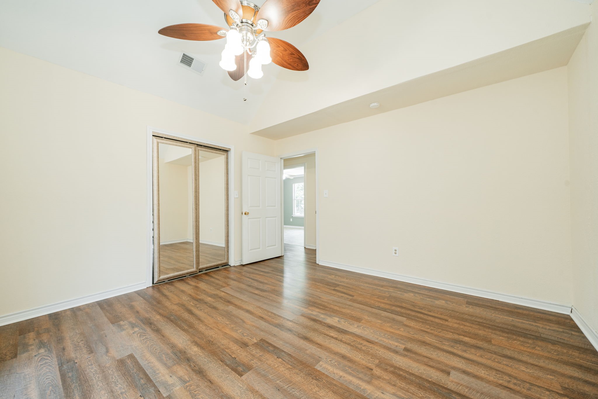 105 Parkside Drive