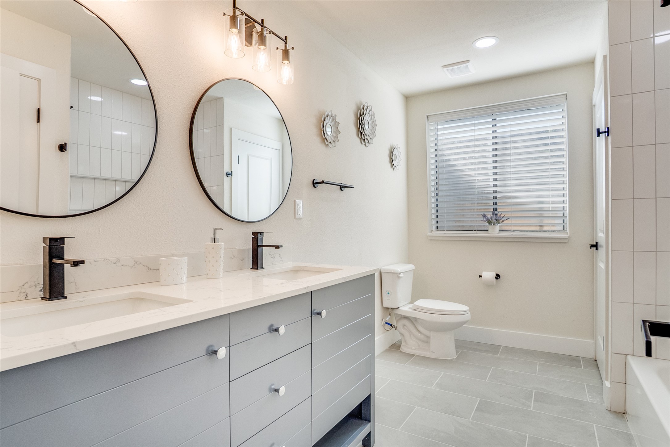 3725 Ashley Lane