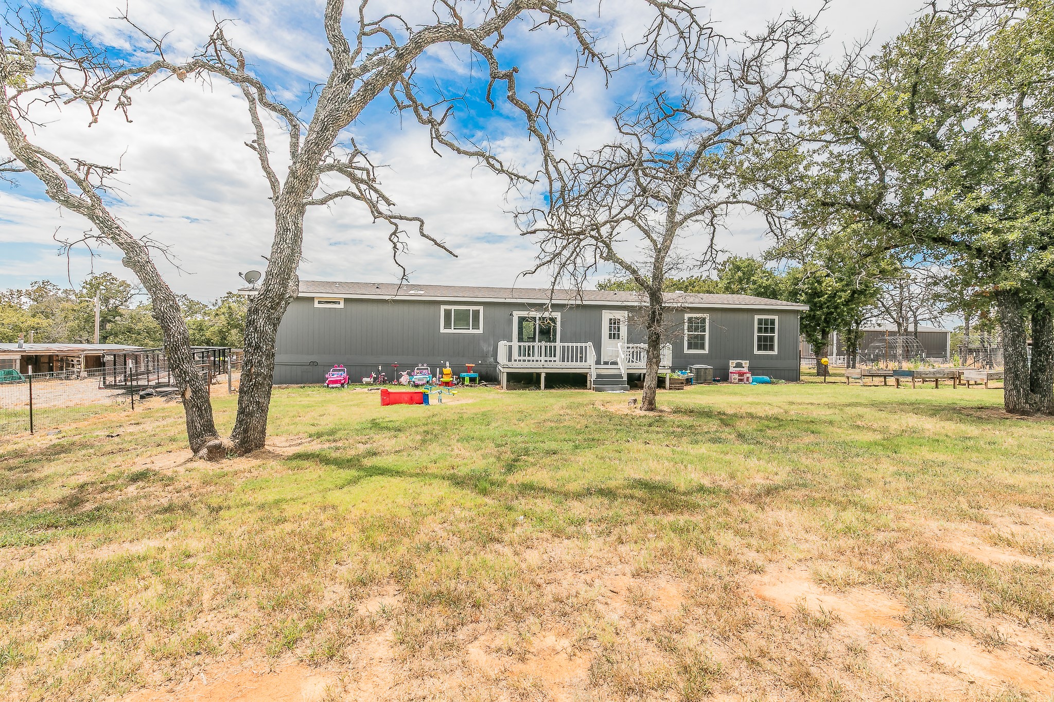 128 Deerskin Lane
