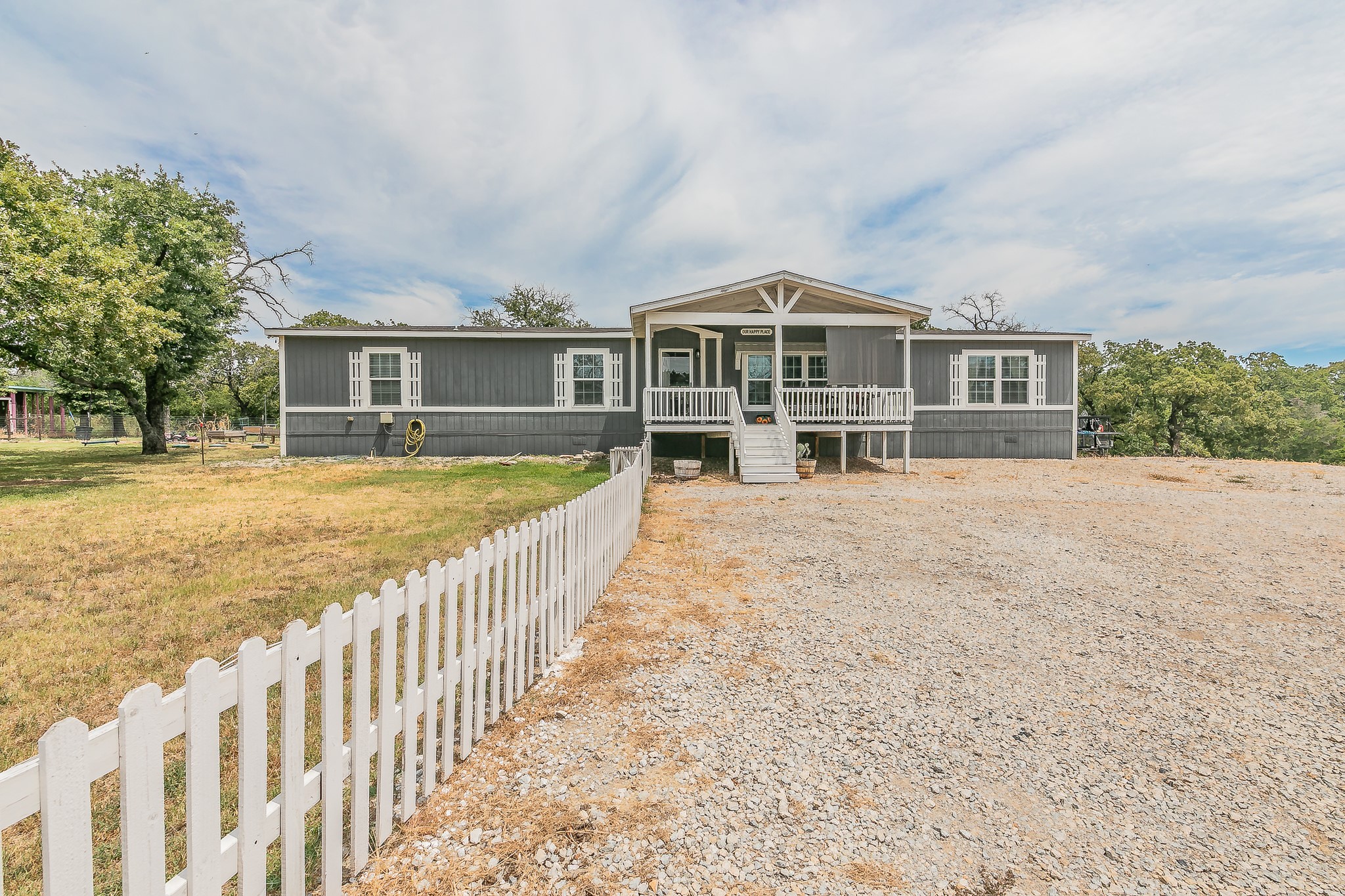 128 Deerskin Lane