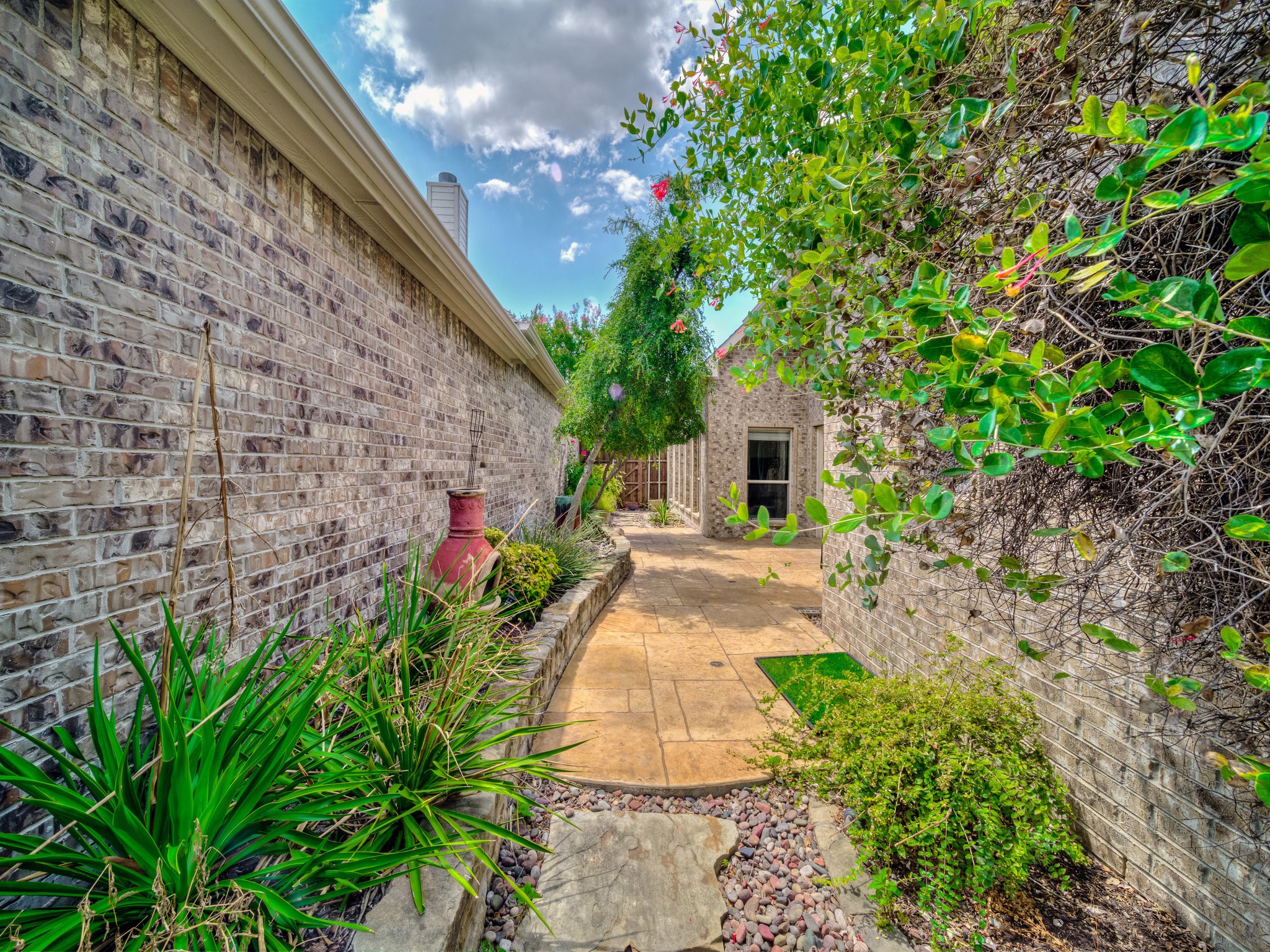 10216 Boyton Canyon Road