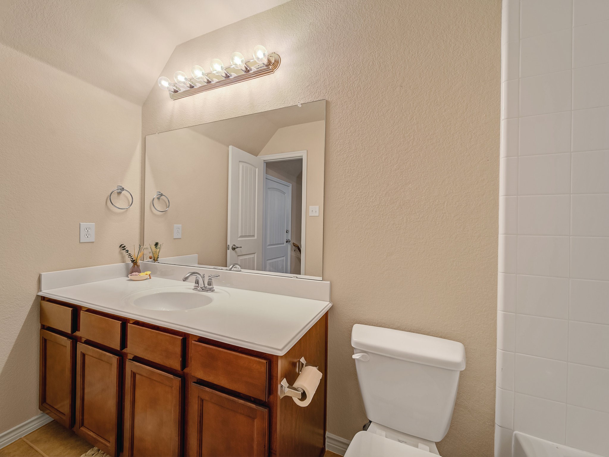 10216 Boyton Canyon Road