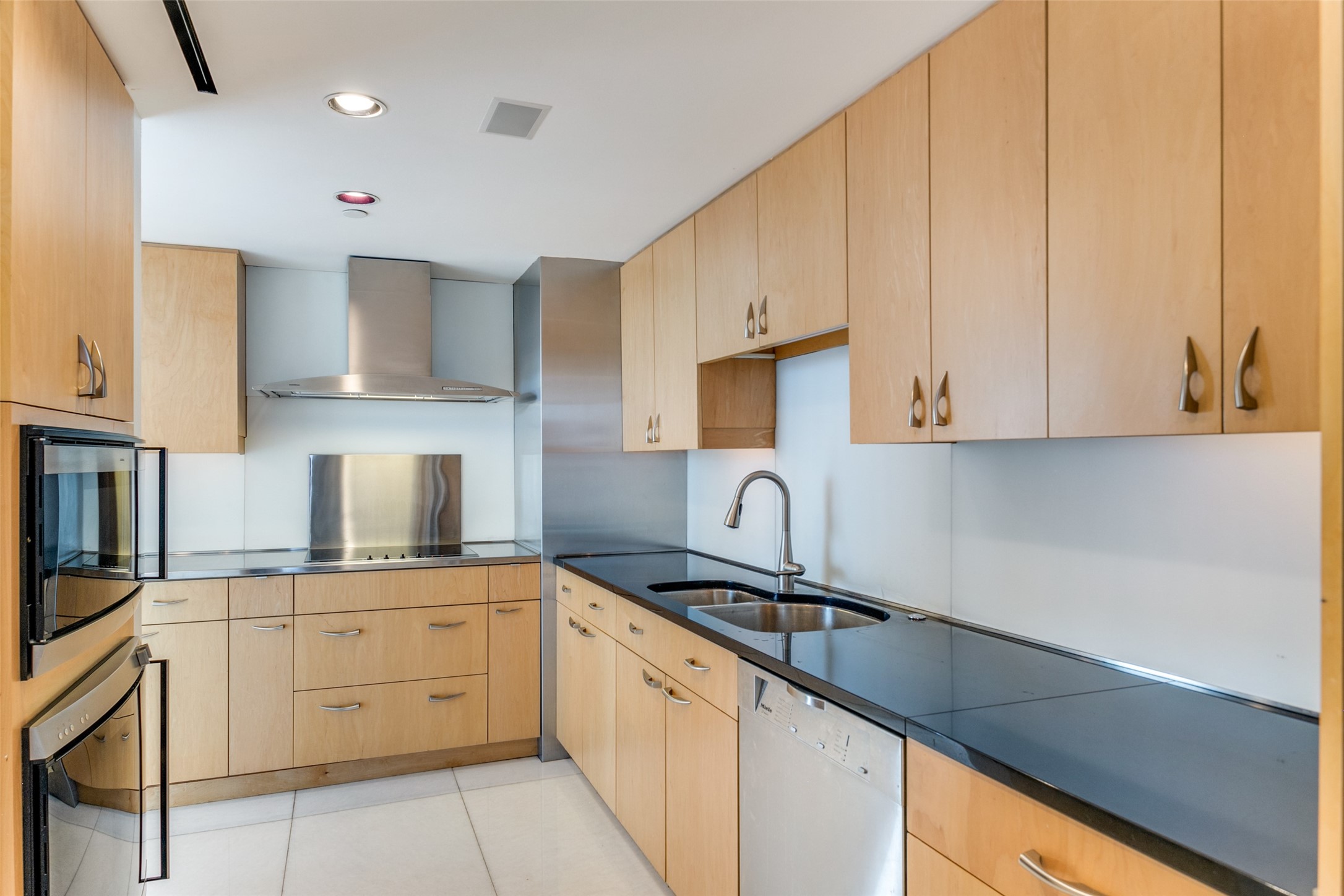 3030 Mckinney Avenue 2301