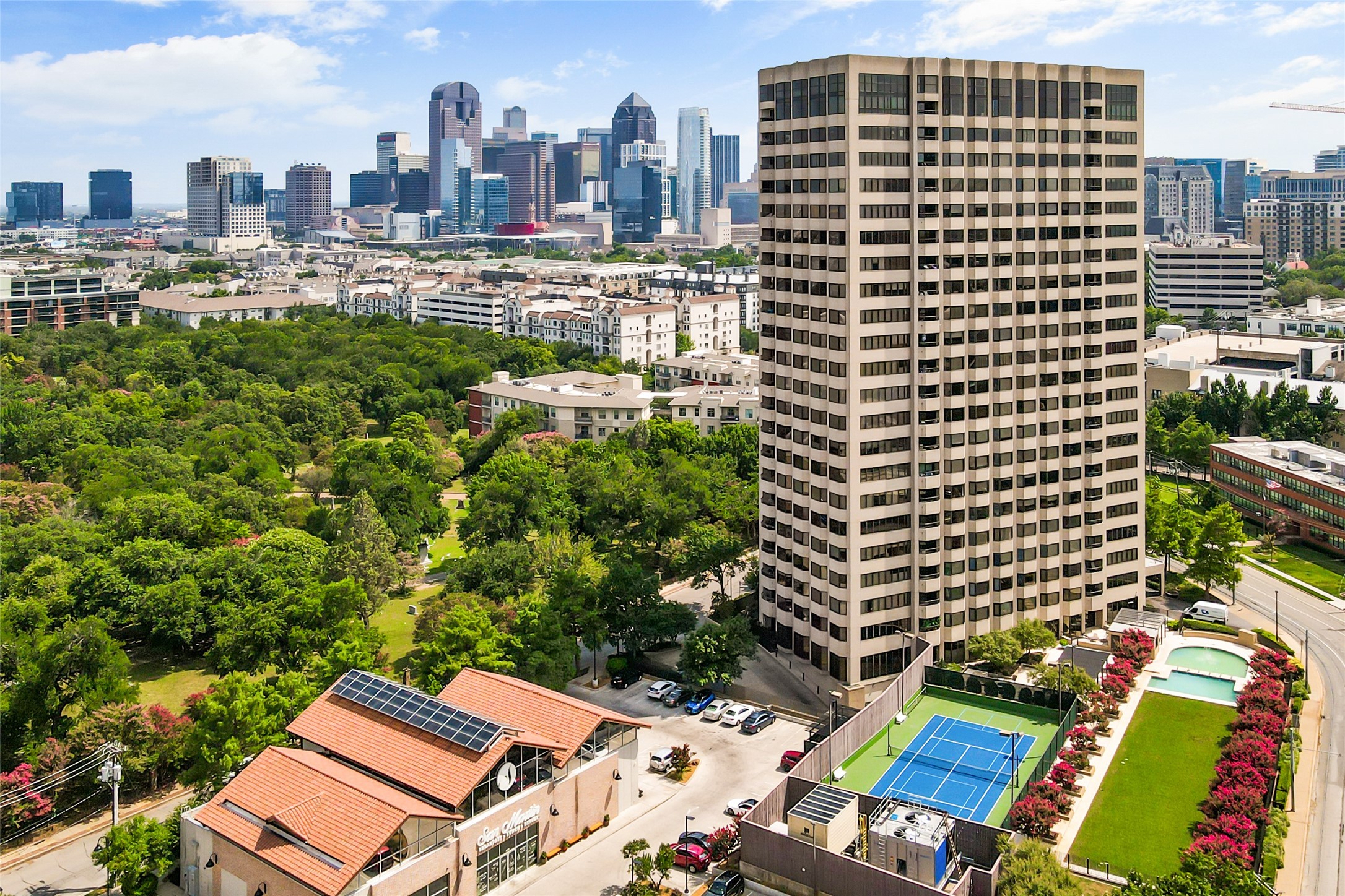 3030 Mckinney Avenue 2301