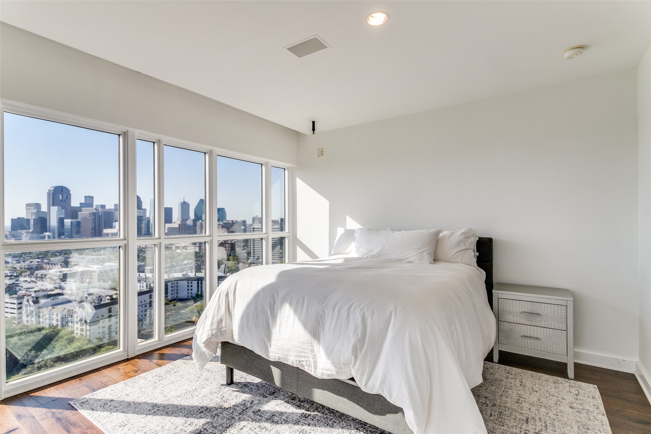 3030 Mckinney Avenue 2301