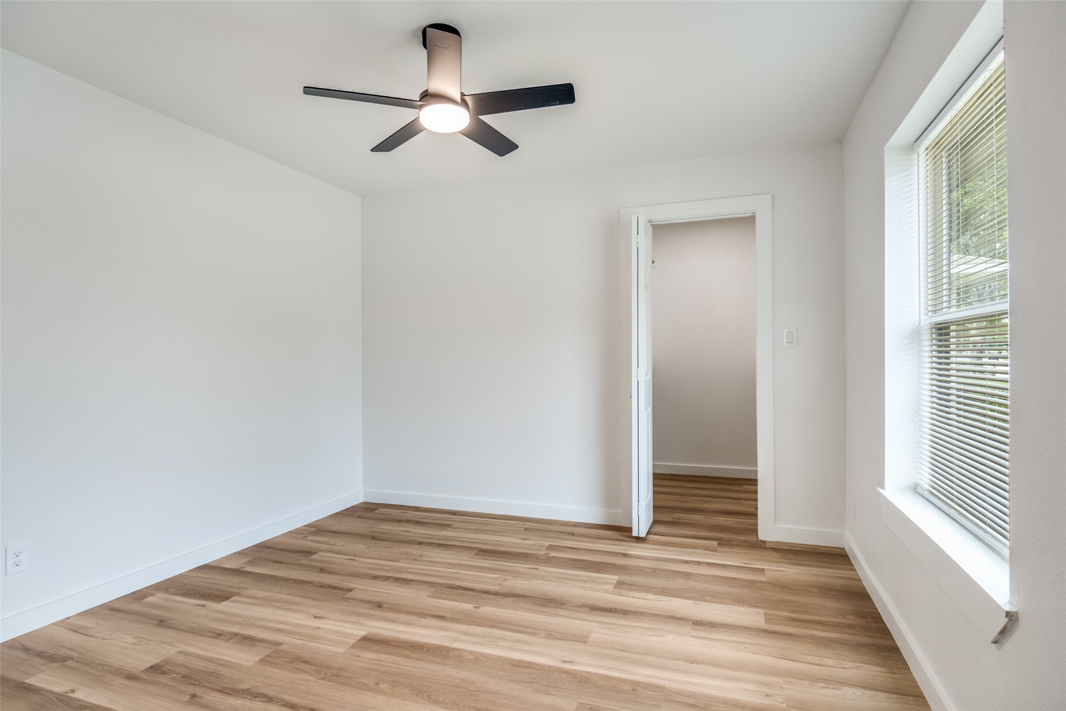 1318 Mayfield Avenue