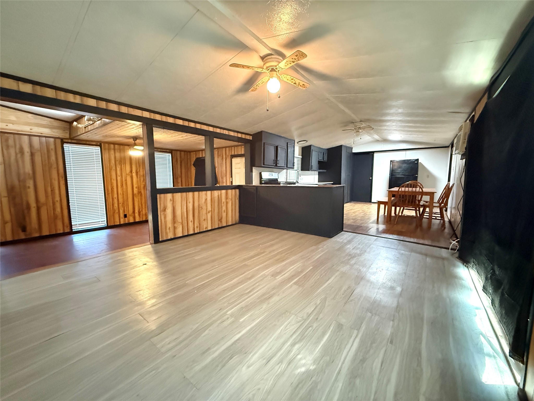 712 COUNTY ROAD 2104