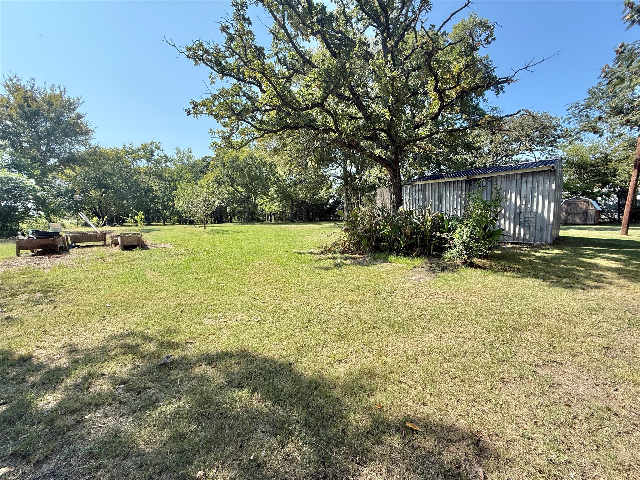 712 COUNTY ROAD 2104